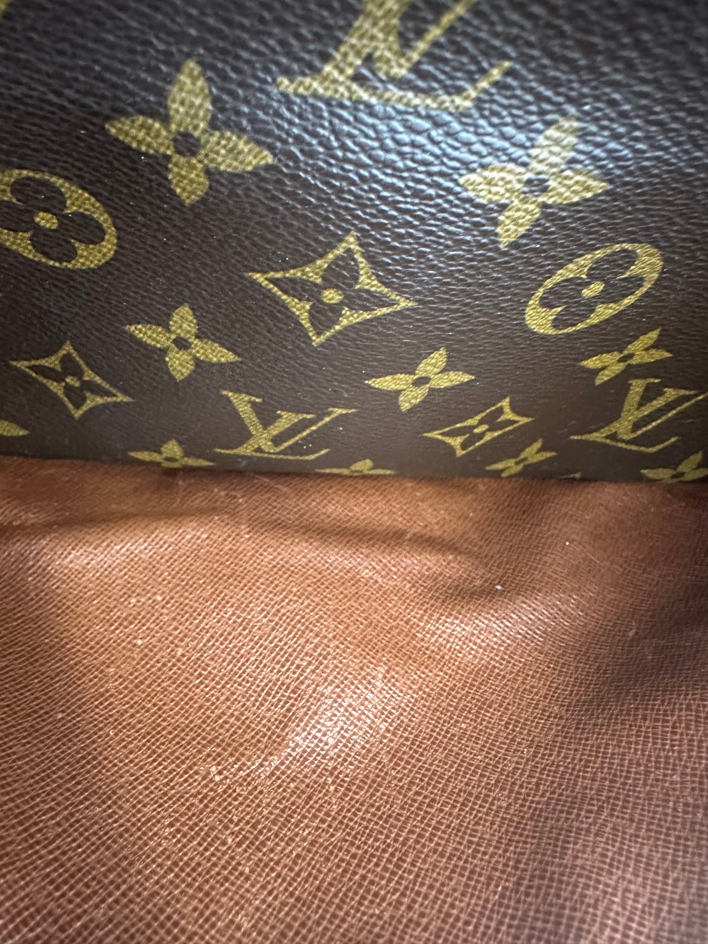 Louis Vuitton Trocadero 27