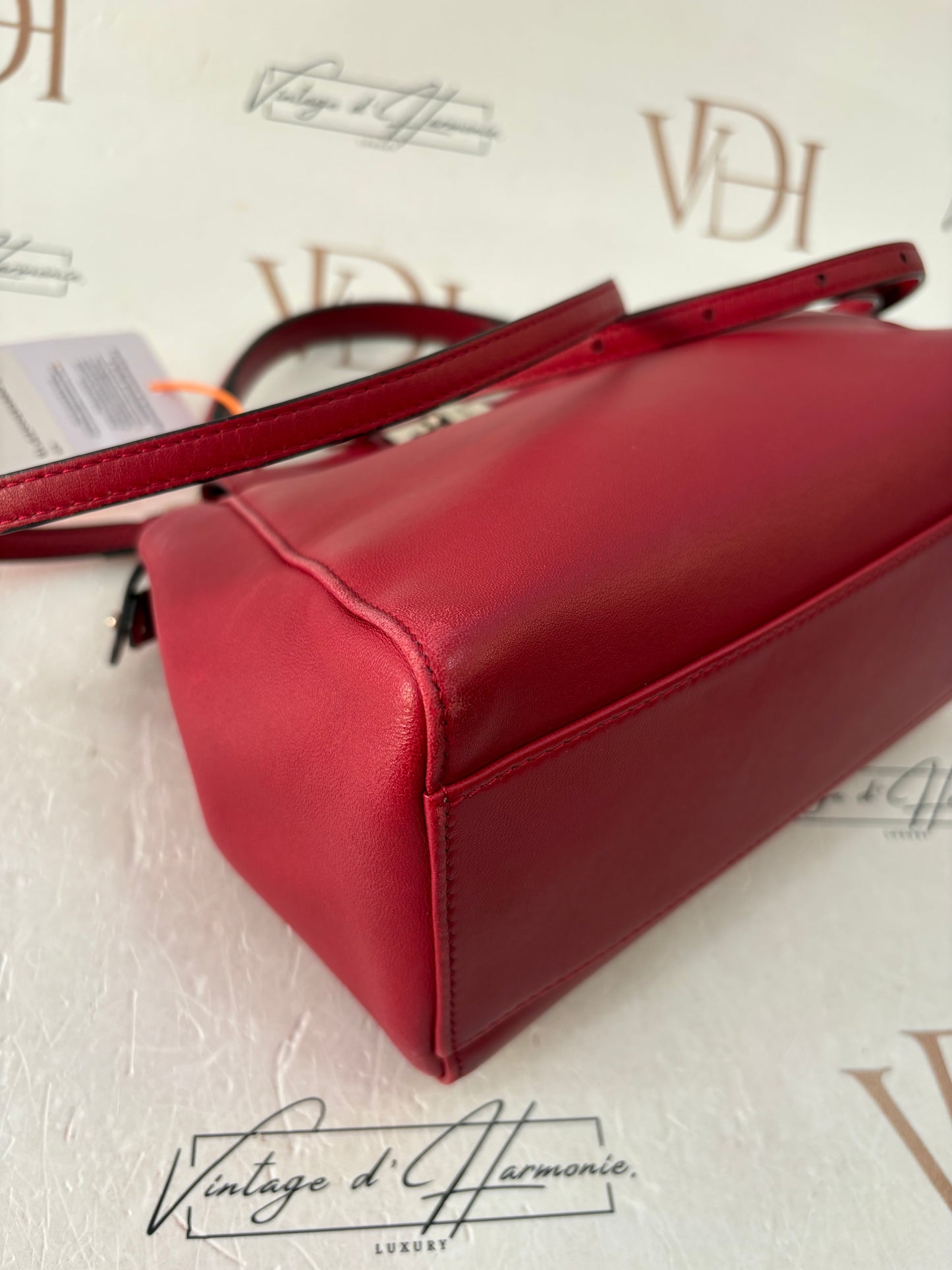 383481 - Fendi Peekabo
