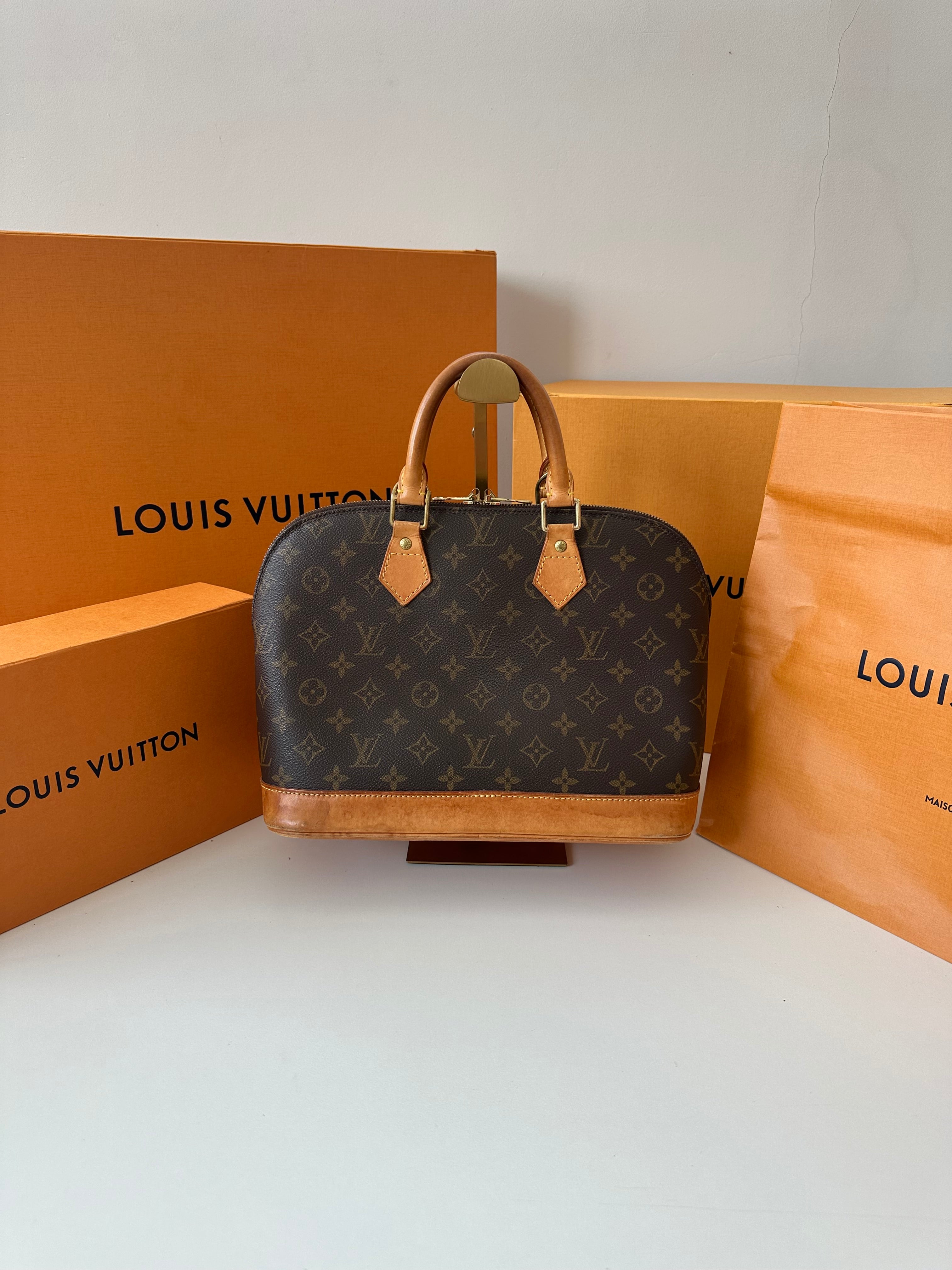 Louis Vuitton Alma