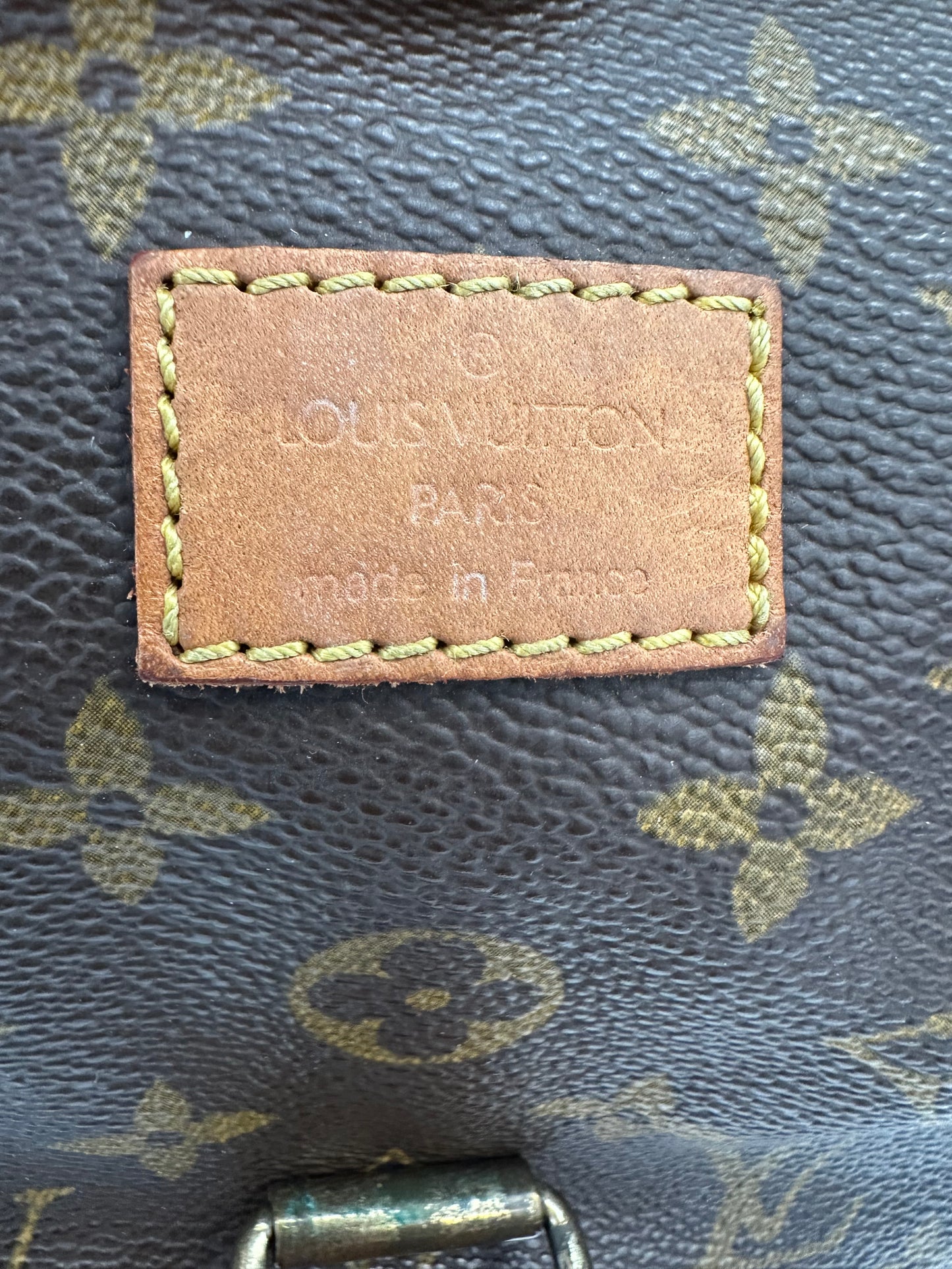 017776 - Louis Vuitton Saumur 35
