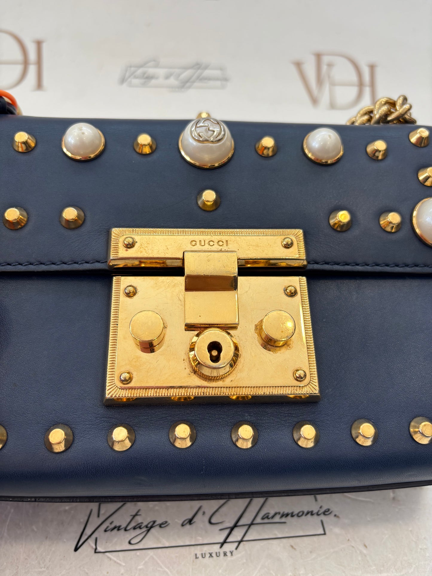 384062 - Gucci Padlock