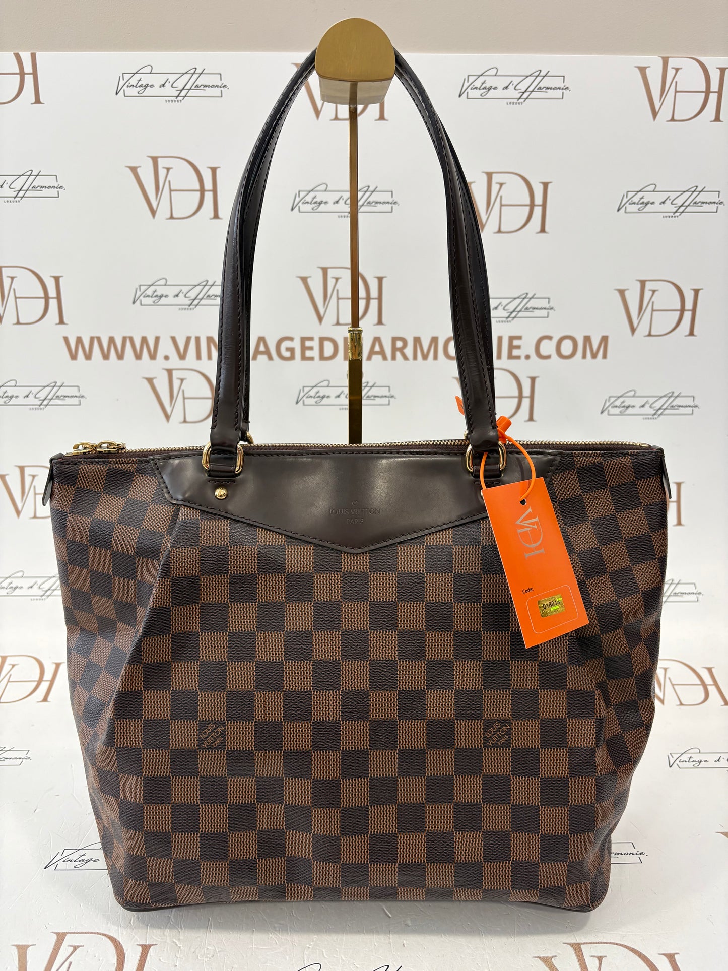 018914 - Louis Vuitton Westminster