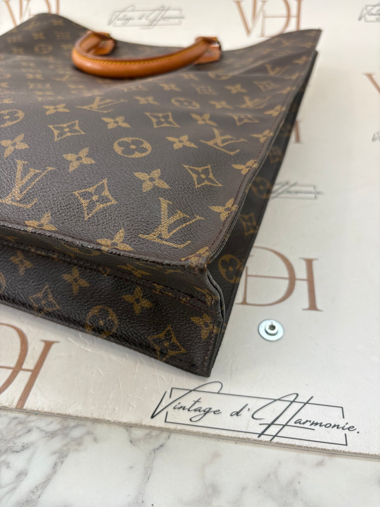 018793 - Louis Vuitton Sac Plat