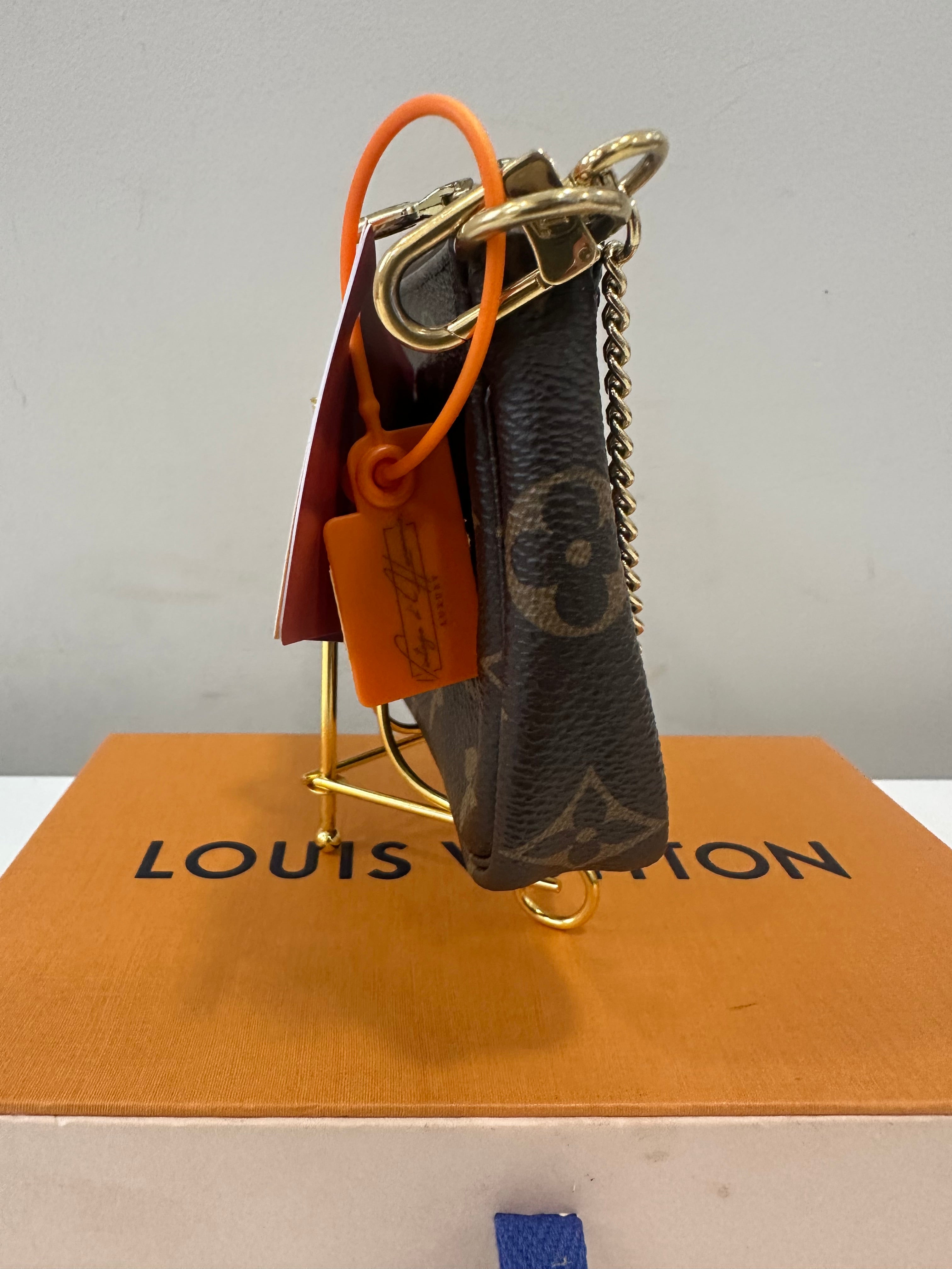 Louis Vuitton Mini Pochette