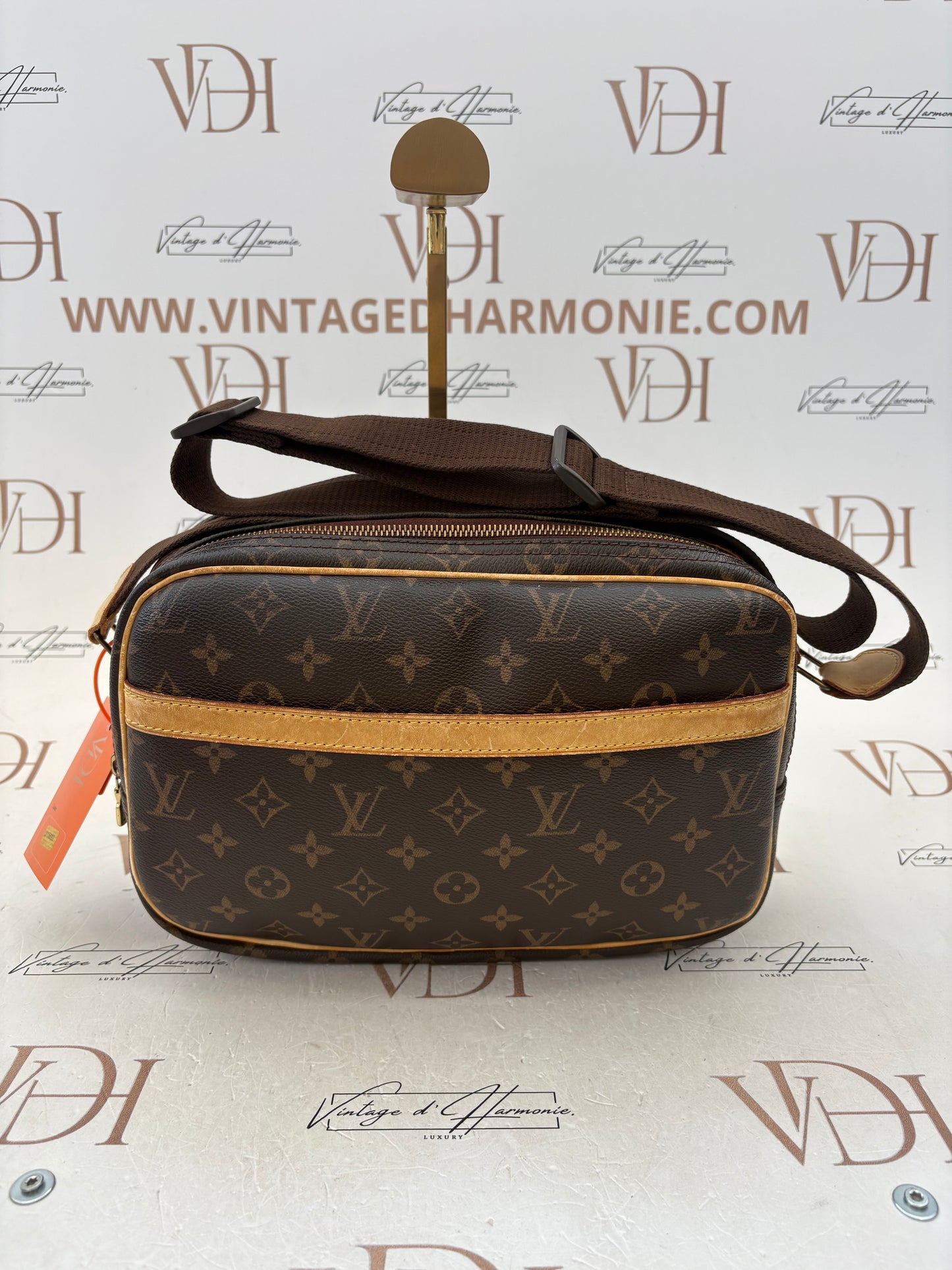 018692 - Louis Vuitton Reporter PM