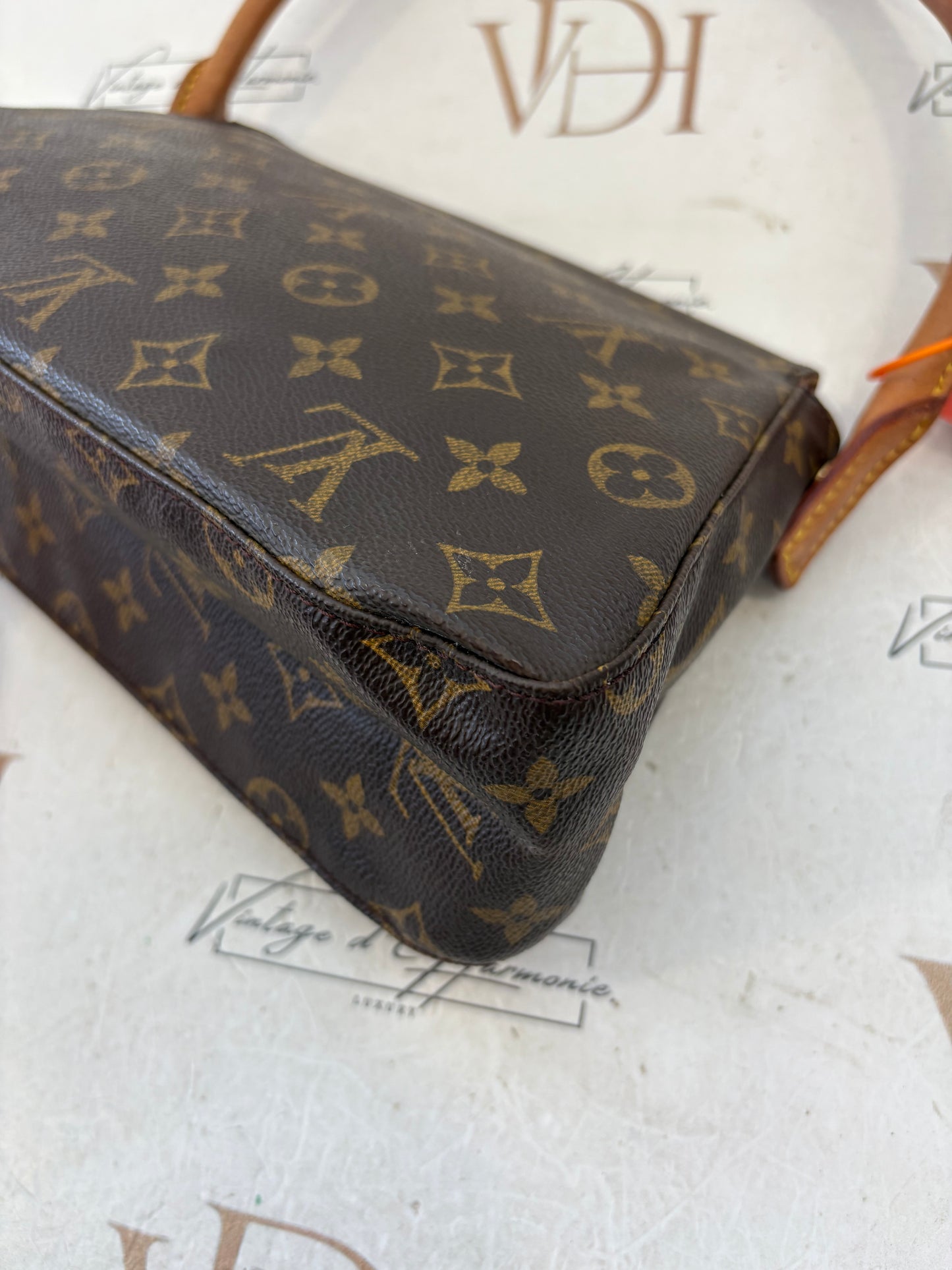 016956 - Louis Vuitton Mini Looping