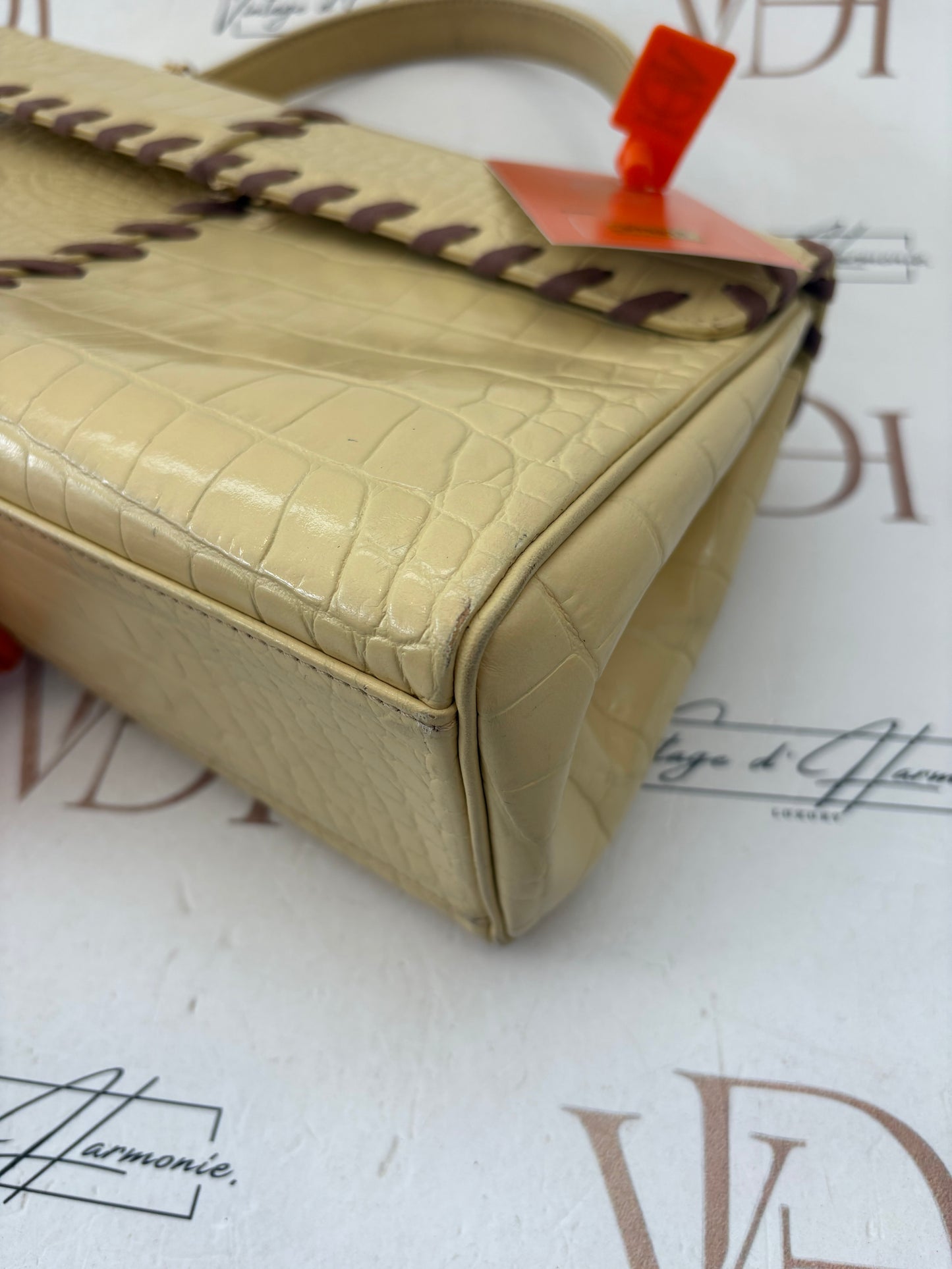 018975 - Yves Saint Laurent Yellow