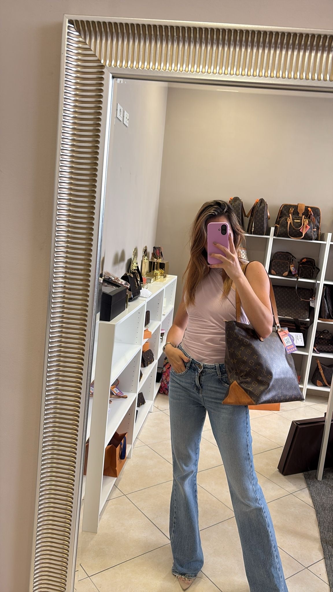 Louis Vuitton Cabas Mezzo