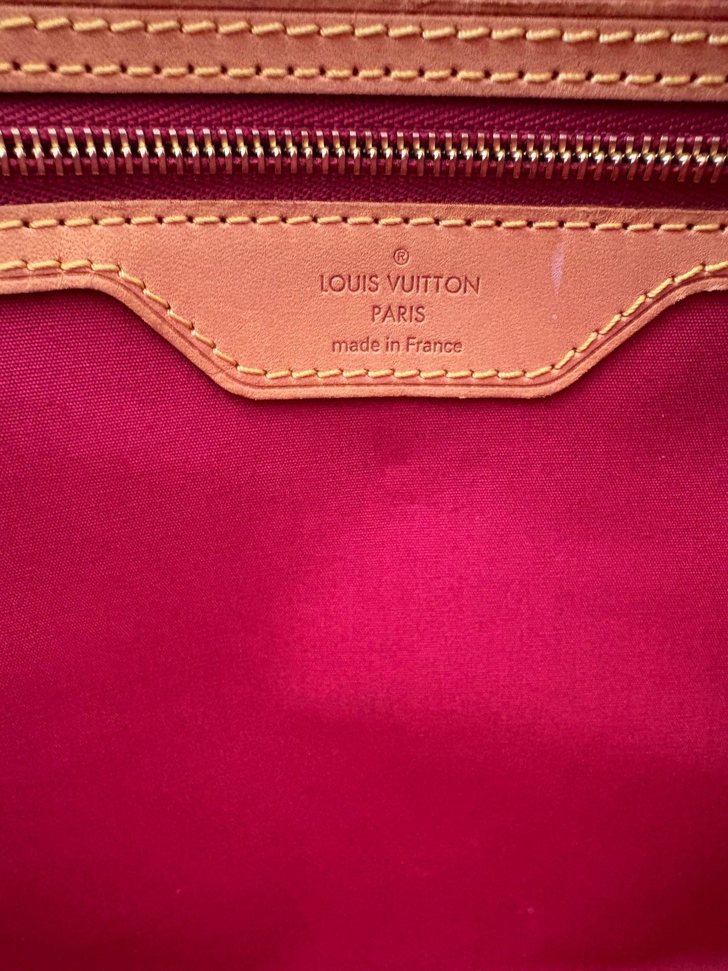 382700 - Louis Vuitton Brea