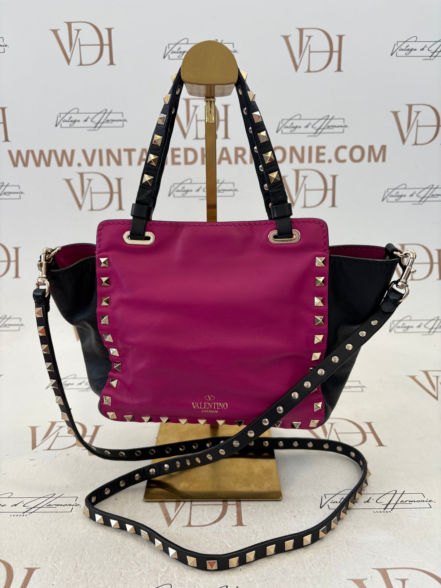 201414 - Valentino Rockstud