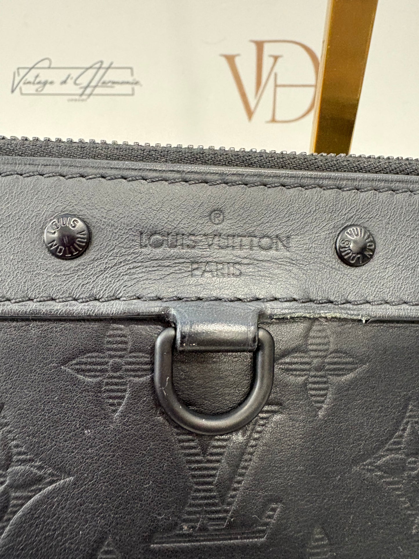 382874 - Louis Vuitton Discovery Pochette