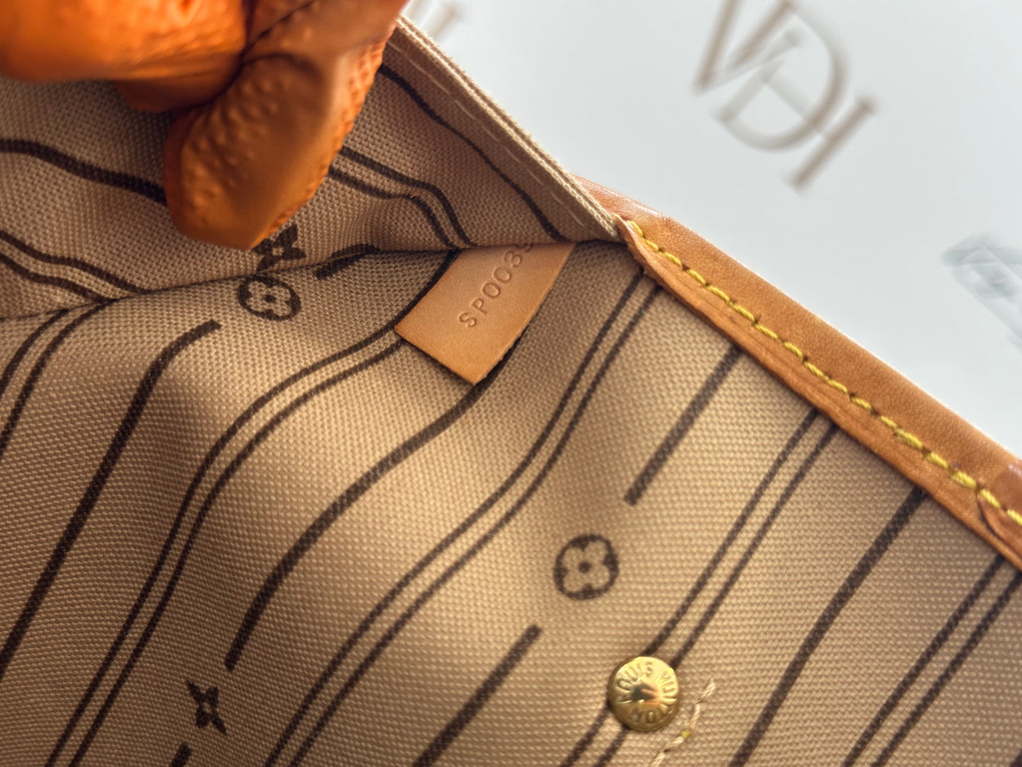 018708 - Louis Vuitton Neverfull GM