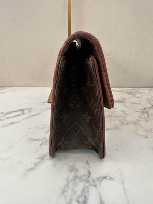 Louis Vuitton Pochette Dame PM