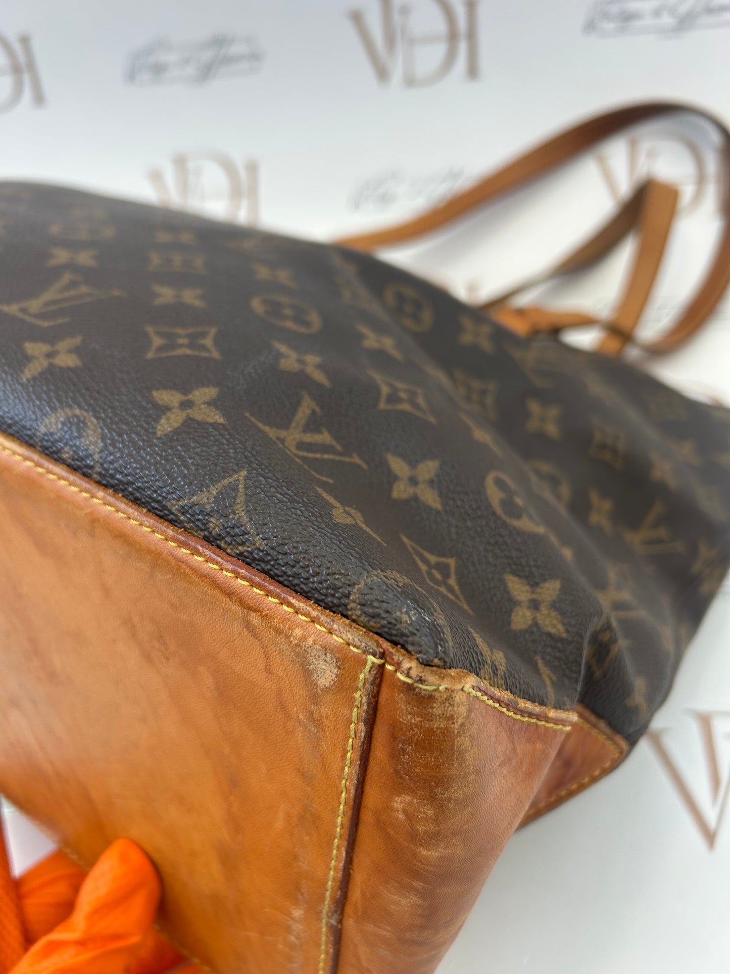 018211 - Louis Vuitton Cabas Mezzo