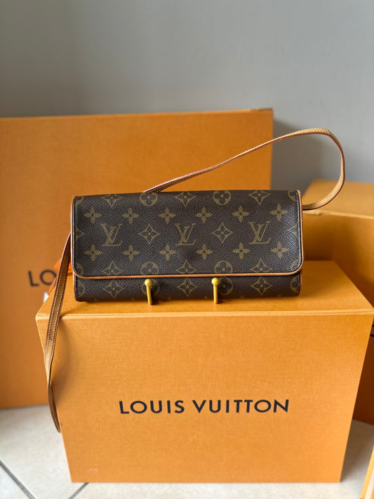 Louis Vuitton Pochette Twin GM