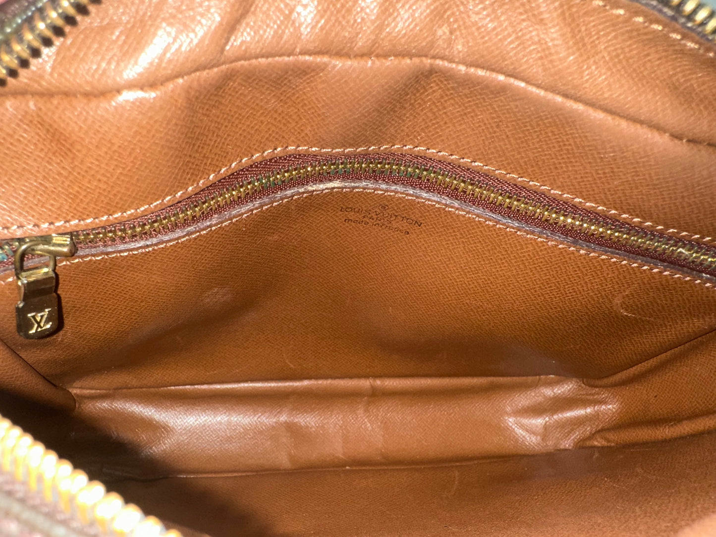 Louis Vuitton Trocadero 24