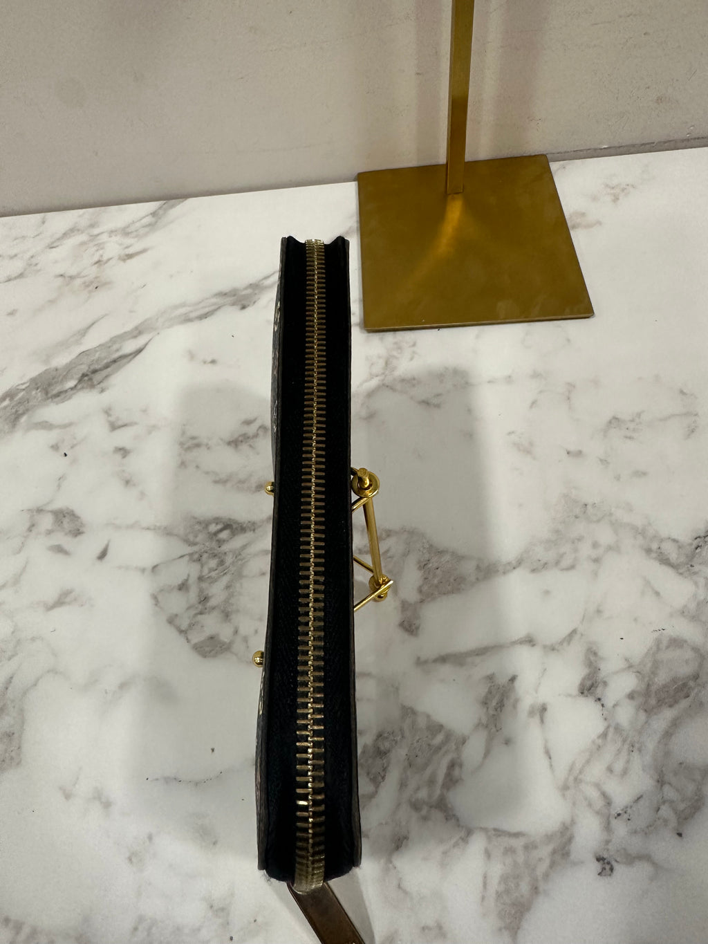 Louis Vuitton Wallet Zippy Multicolor Black