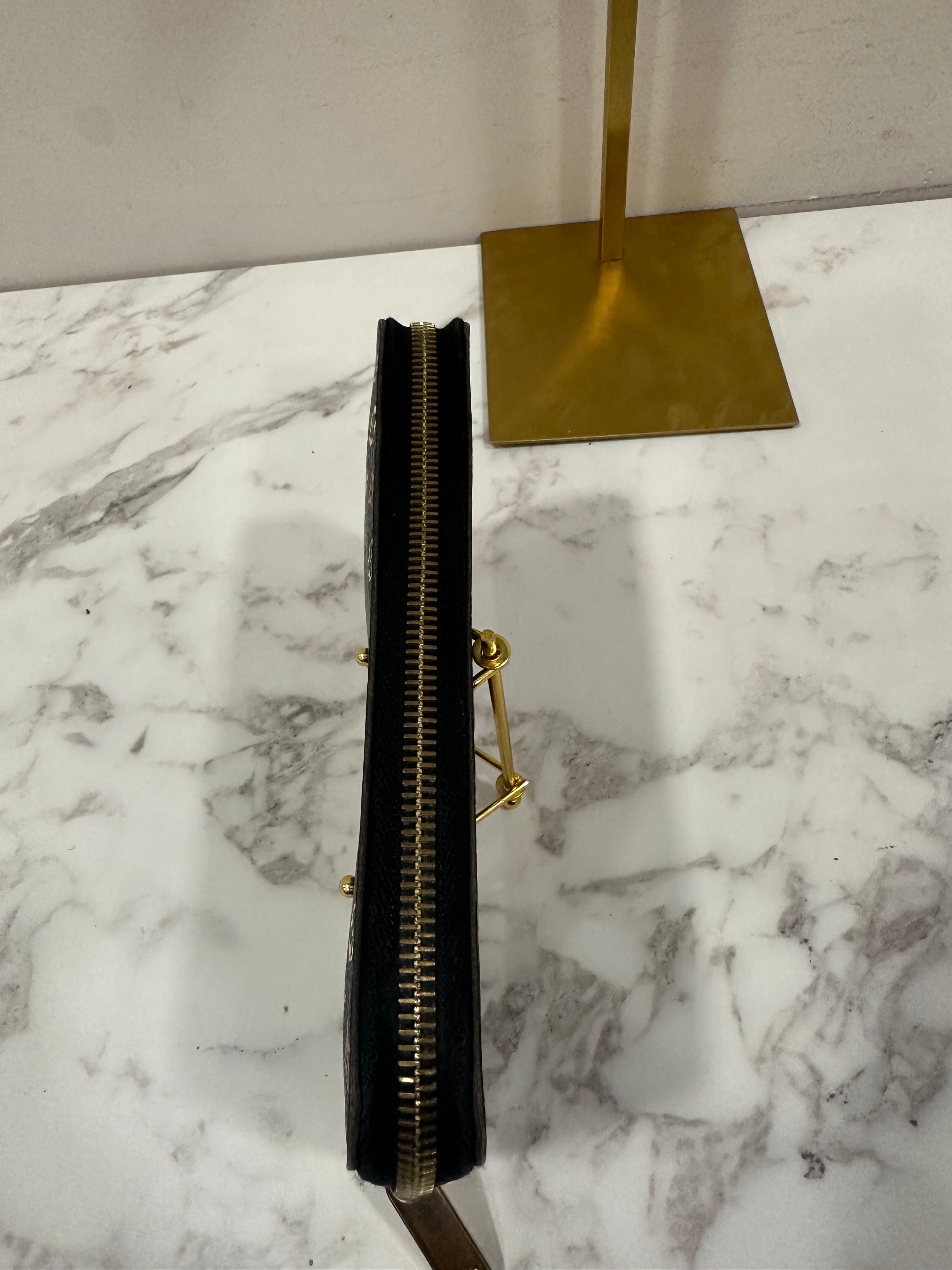 Louis Vuitton Wallet Zippy Multicolor Black