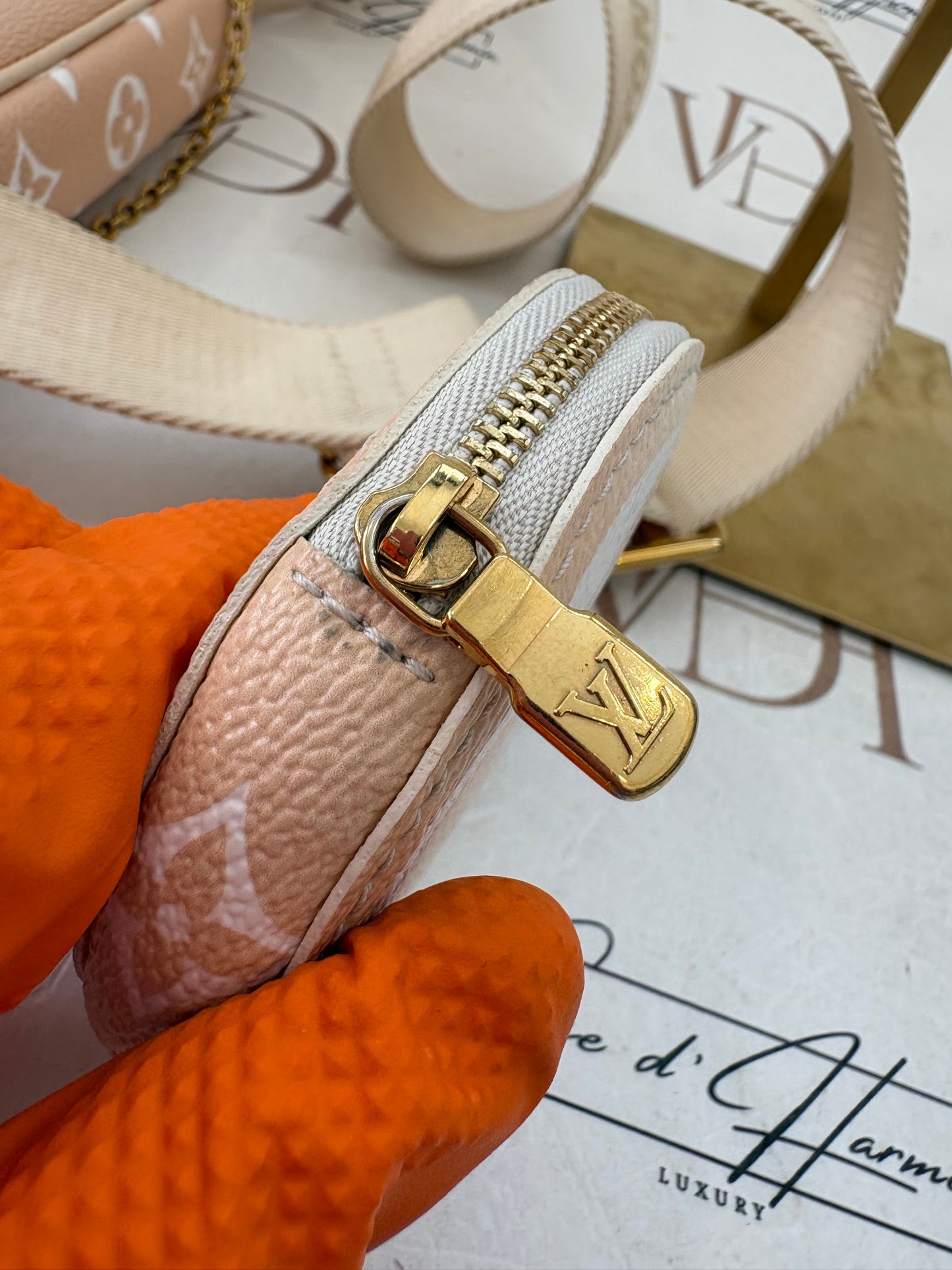 383306 - Louis Vuitton MultiPoschette