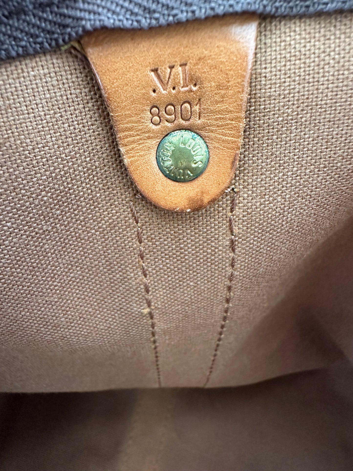 Louis Vuitton Keepall 55 Bandouliere