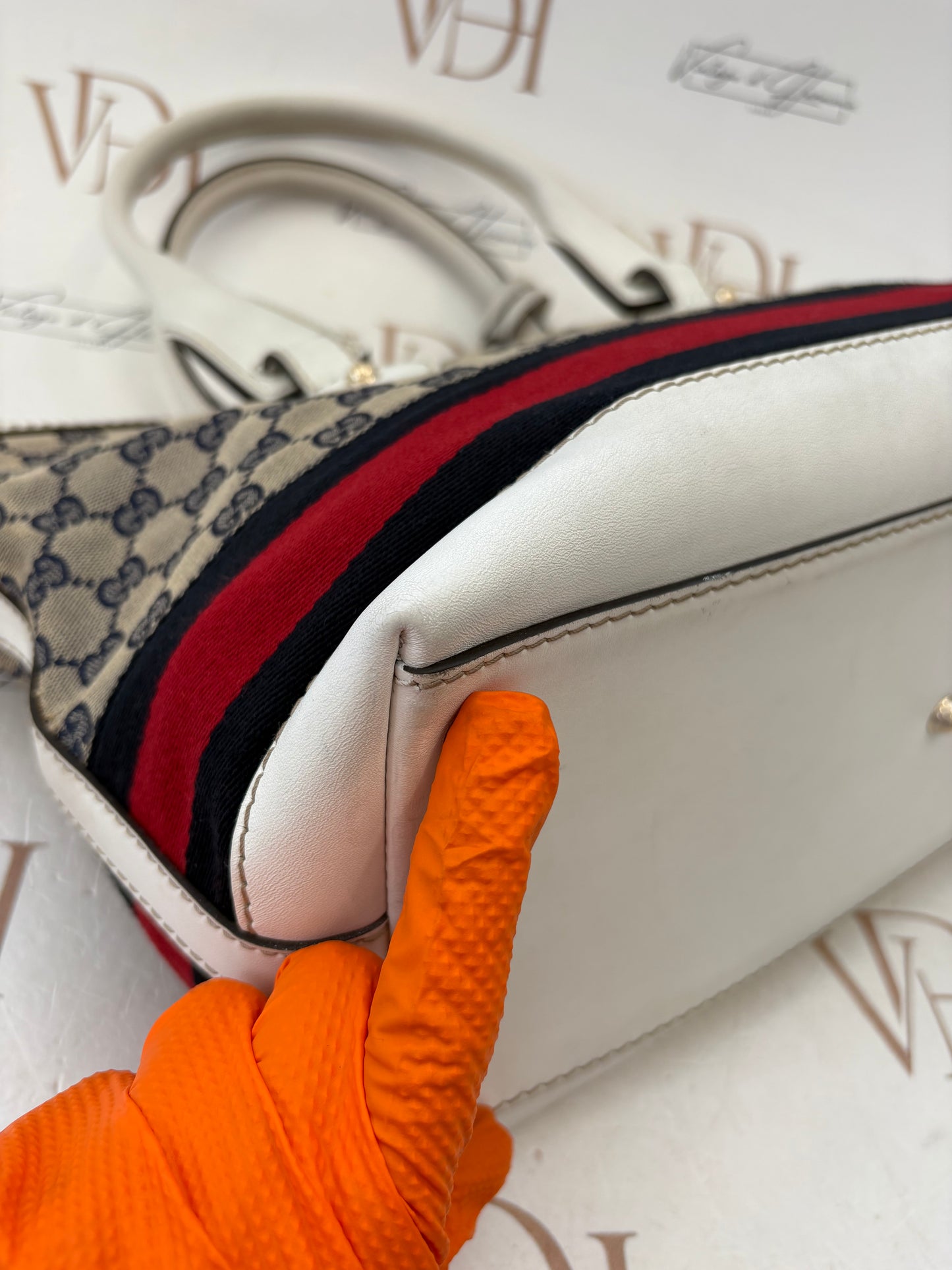 383541 - Gucci