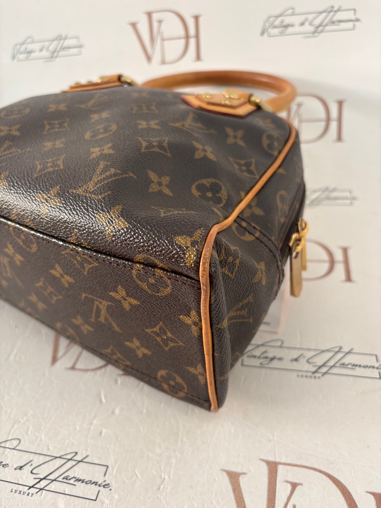 018904 - Louis Vuitton Manhattan PM