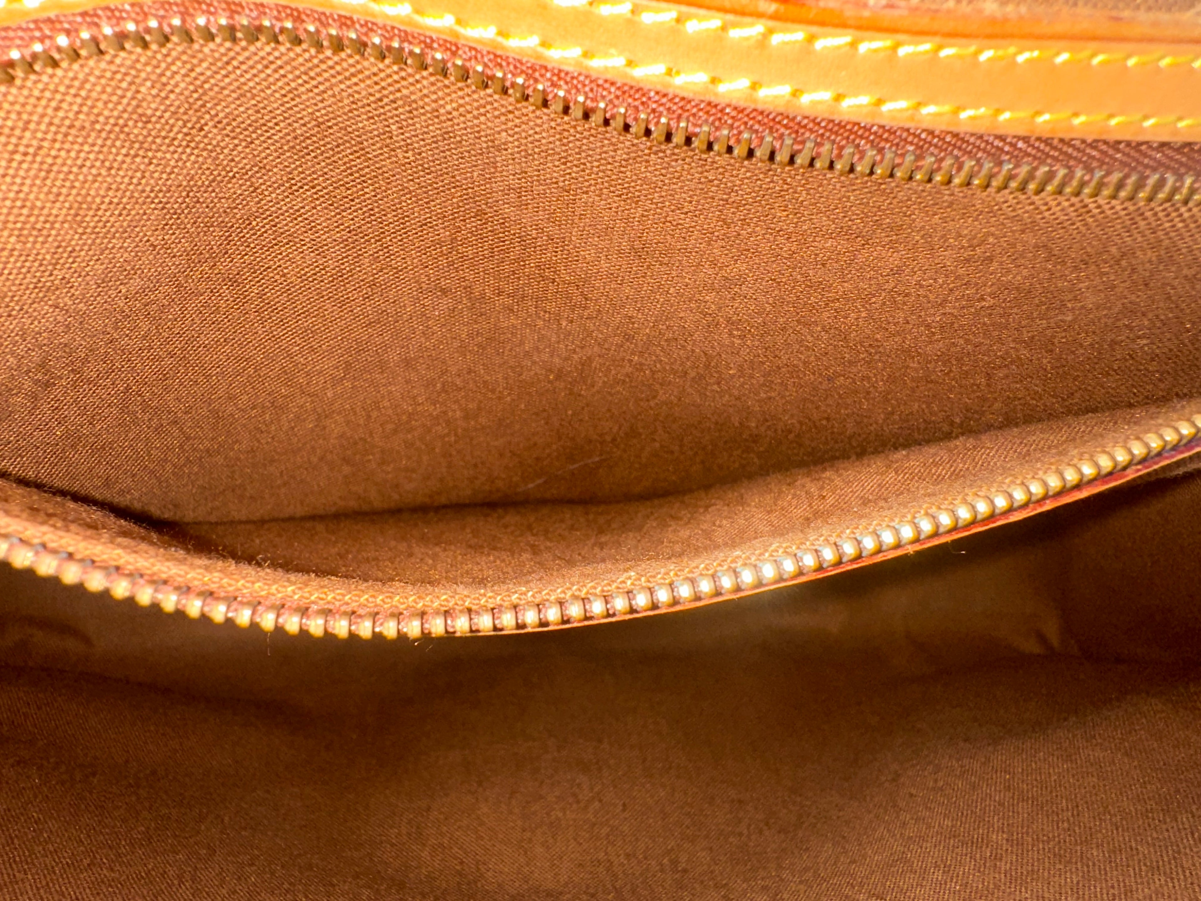 Louis Vuitton Beverly Business