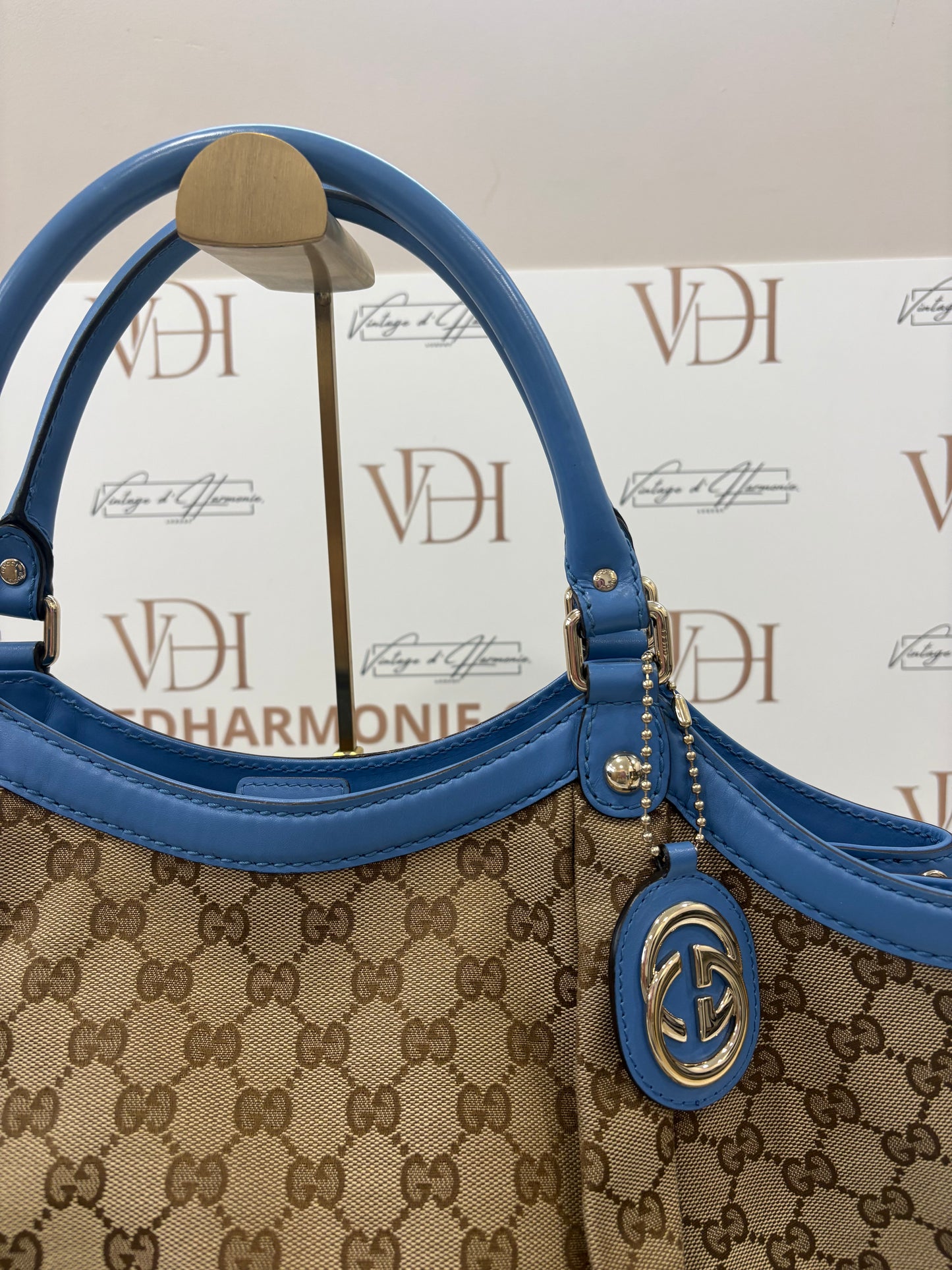 383901 - Gucci Sukey