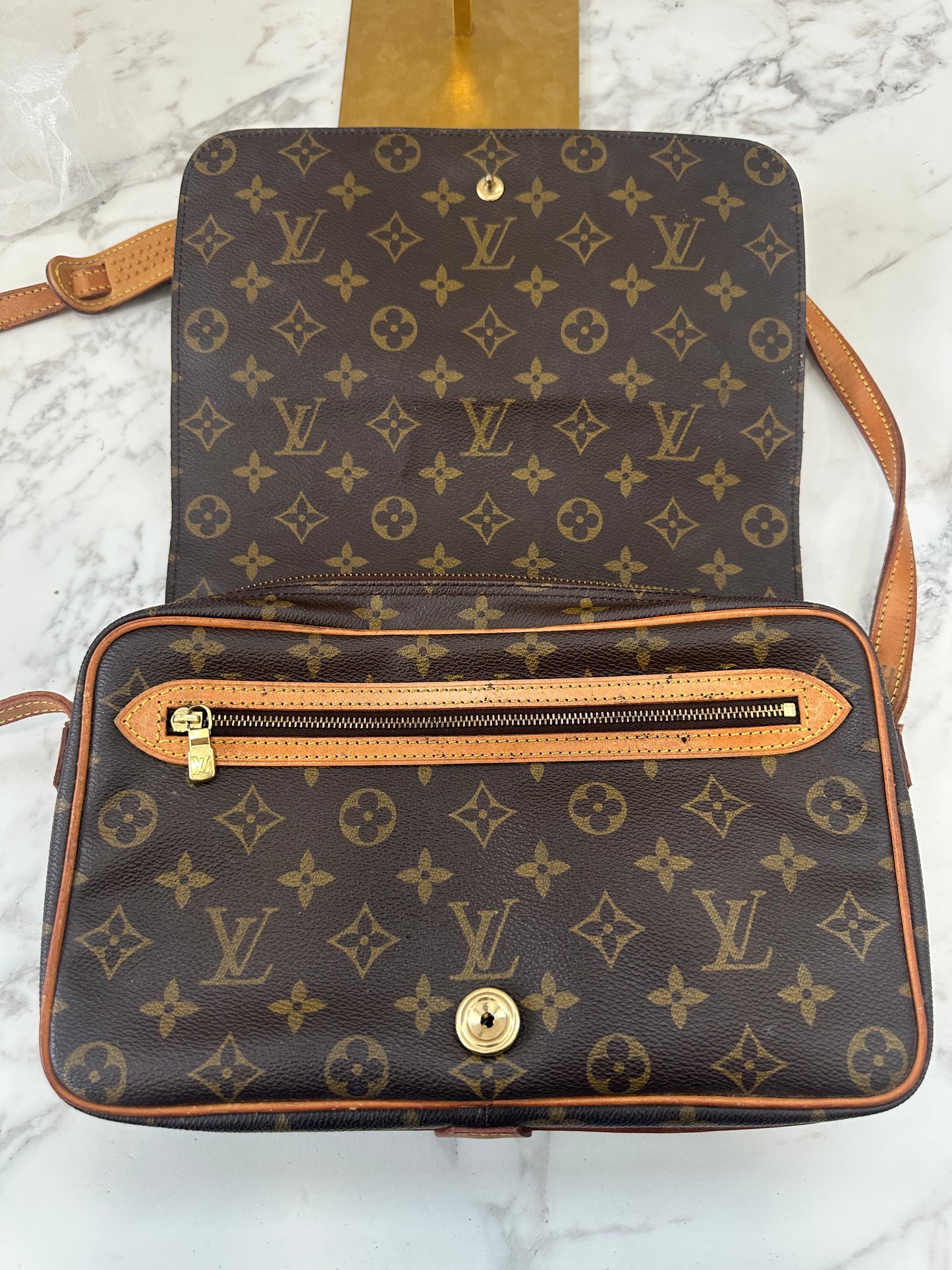 Louis Vuitton Saint German 27