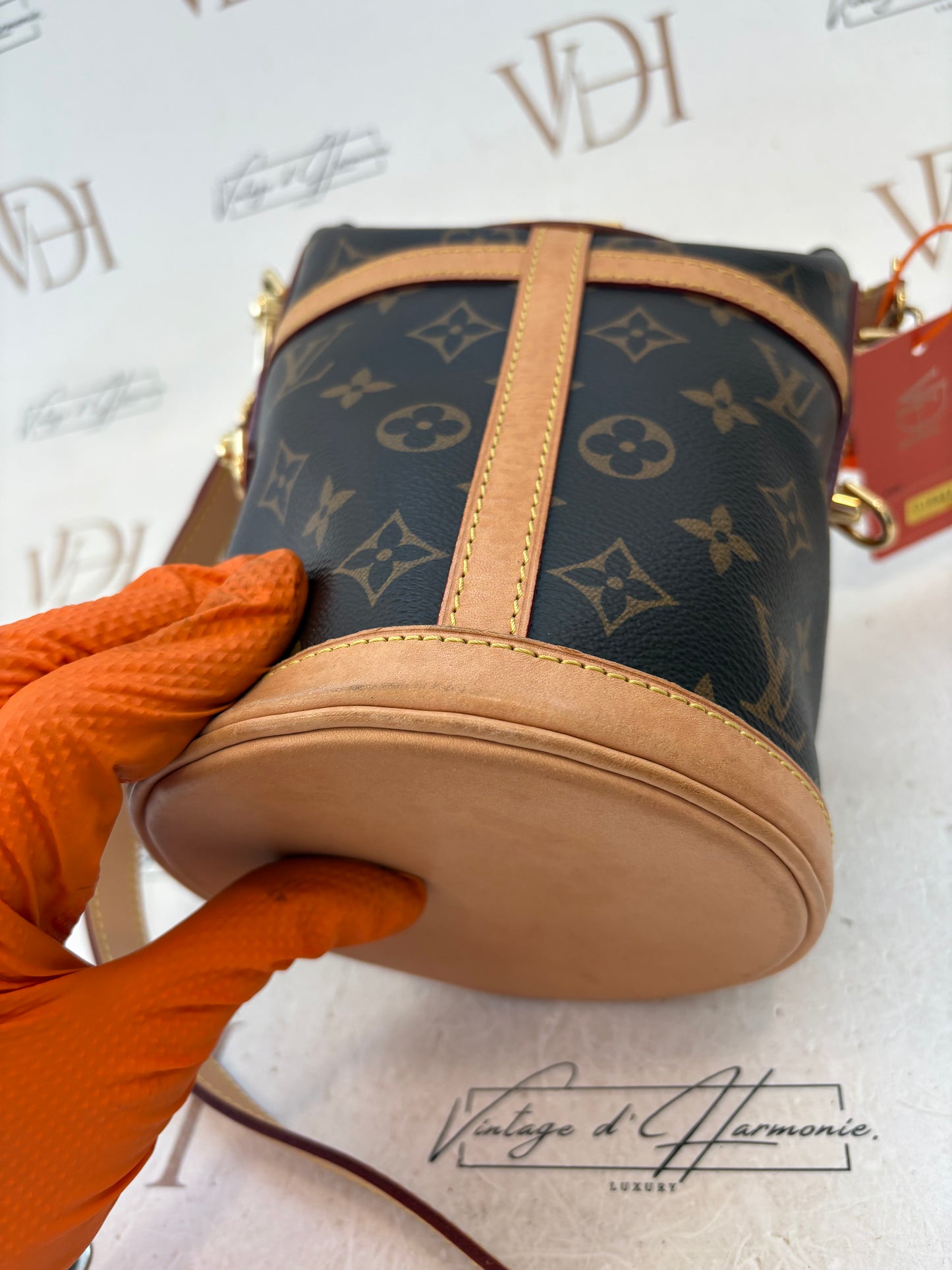 018547 - Louis Vuitton Duffle