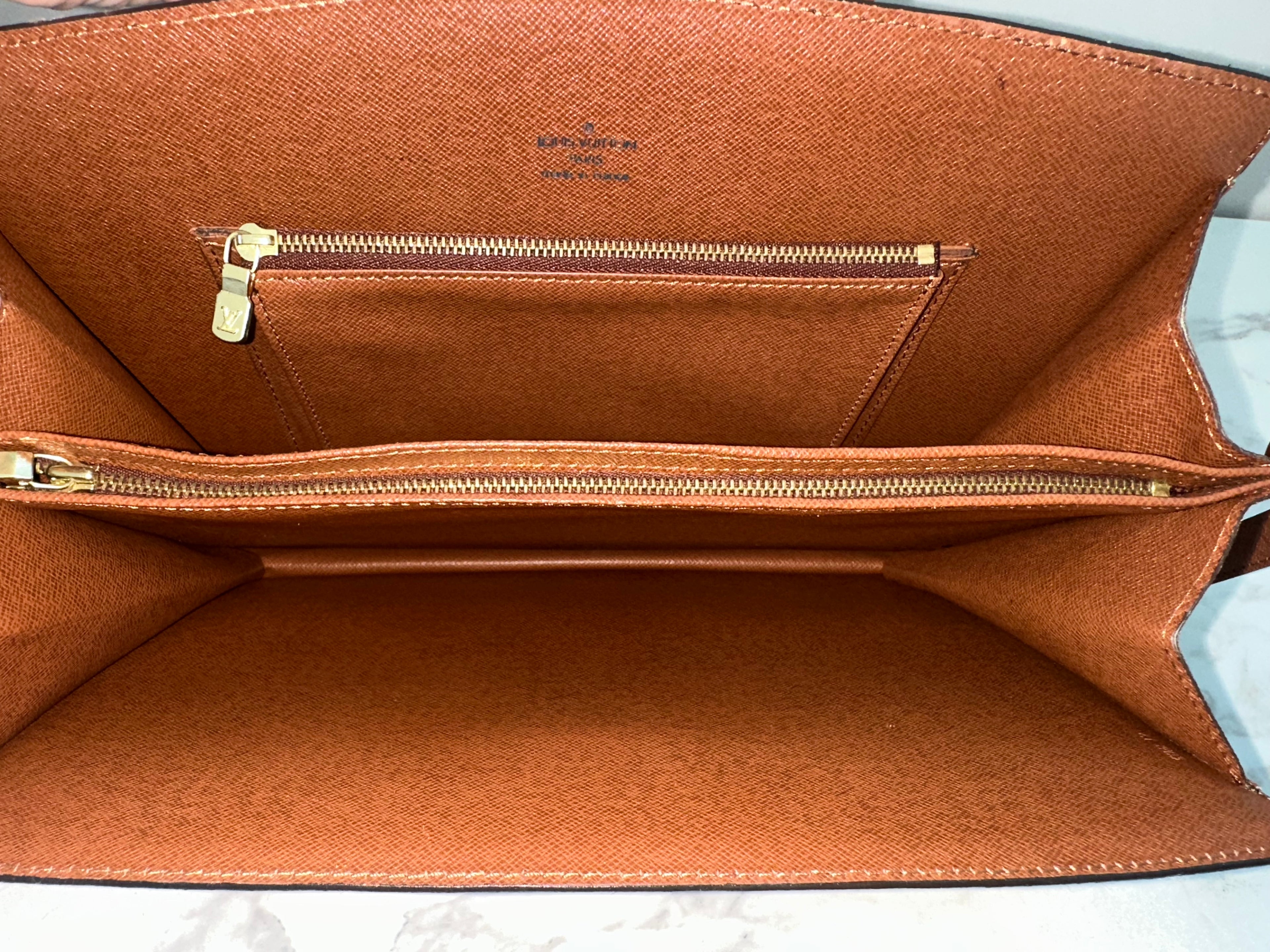 Louis Vuitton Courcelles