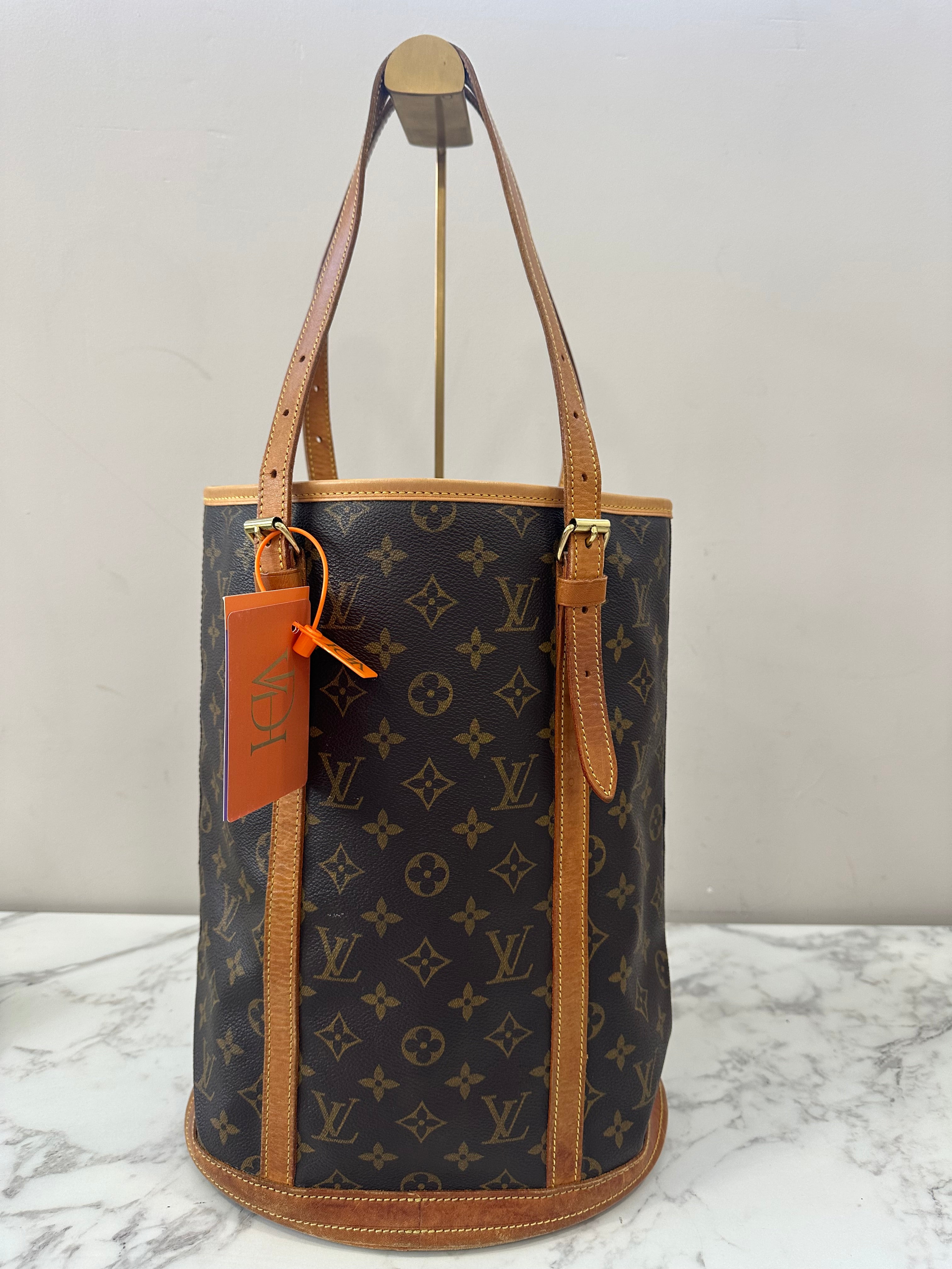 Louis Vuitton Bucket GM