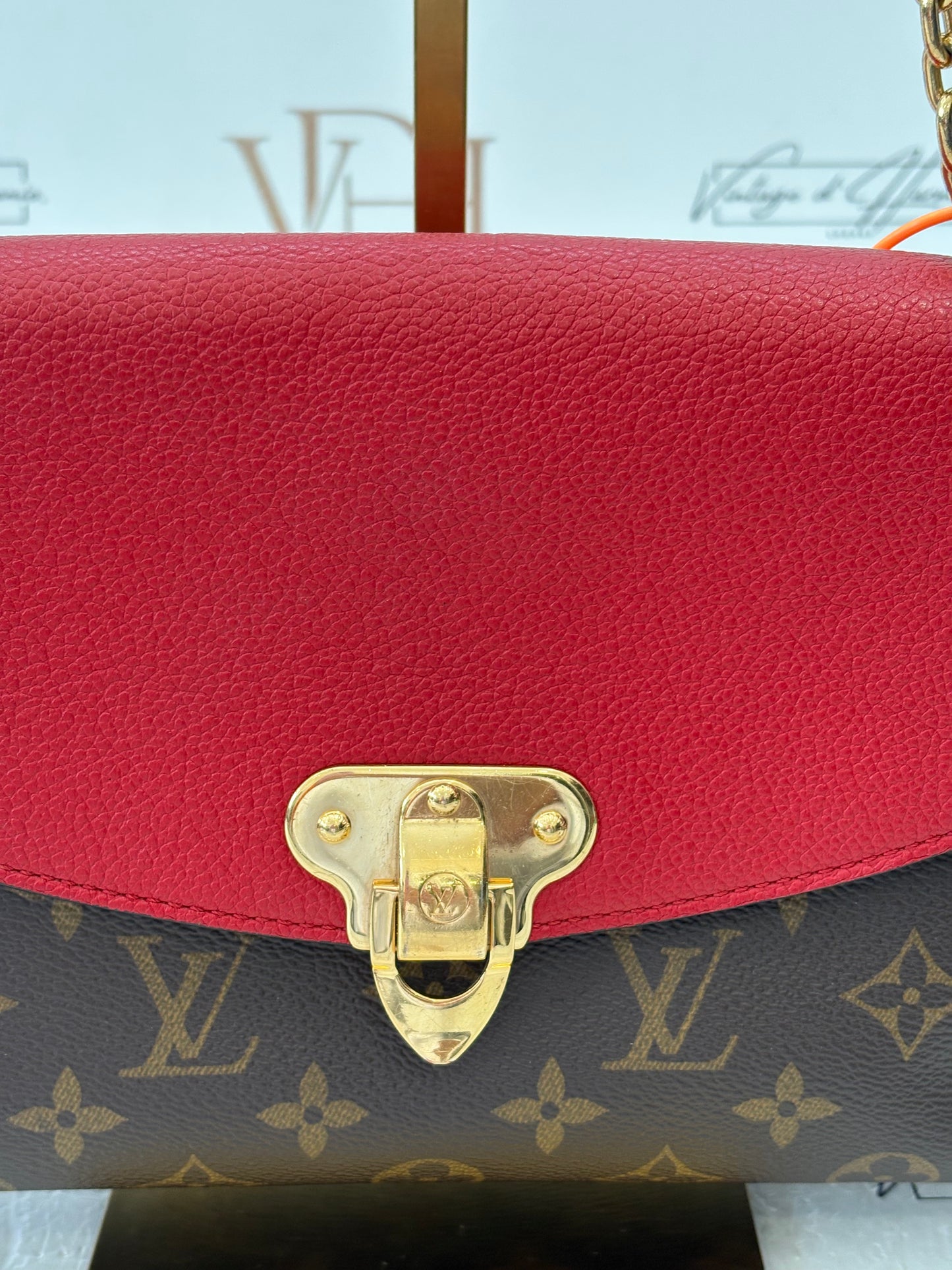 383830 - Louis Vuitton Saint Placide