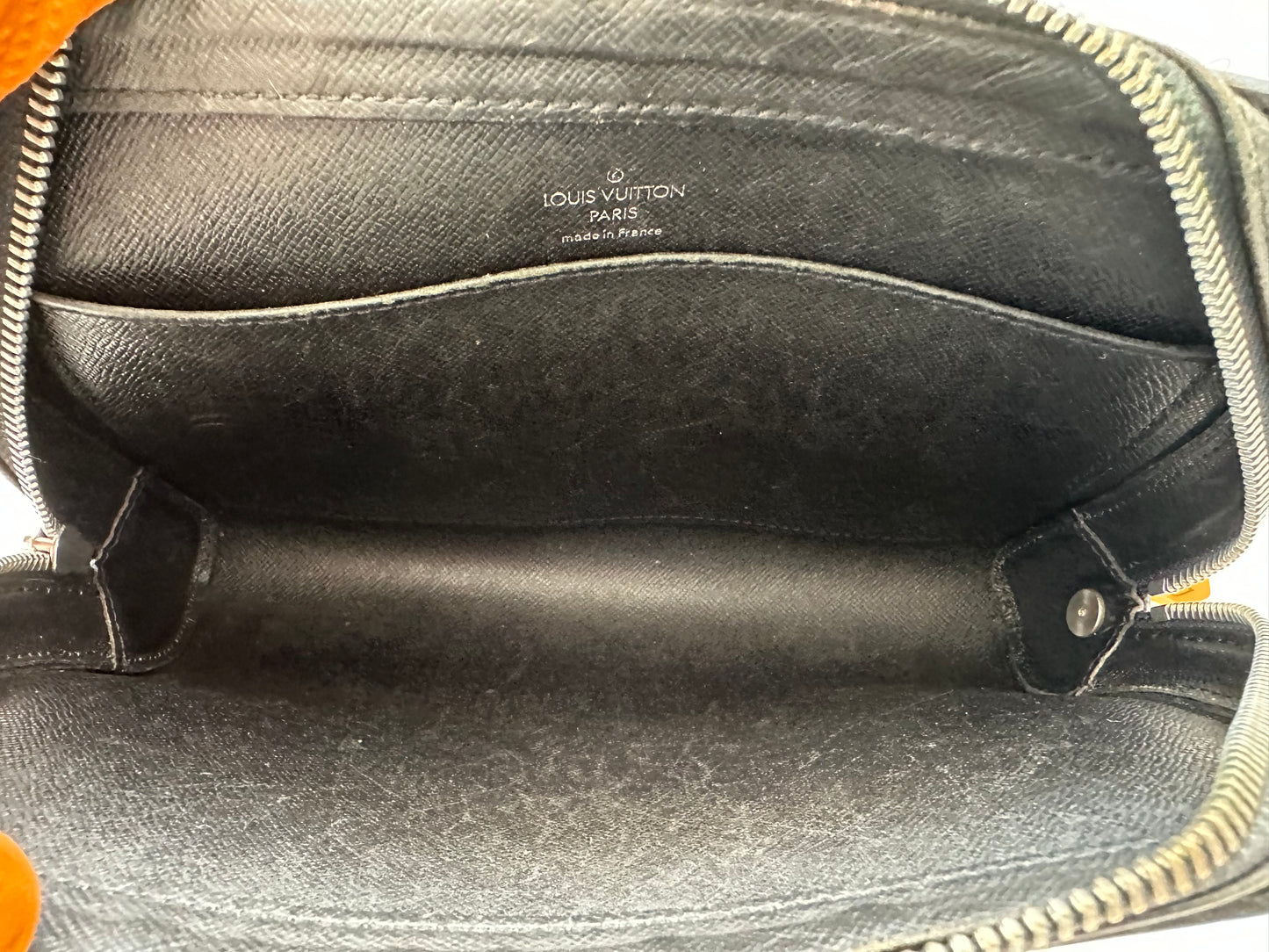 017805 - Louis Vuitton Black Taiga