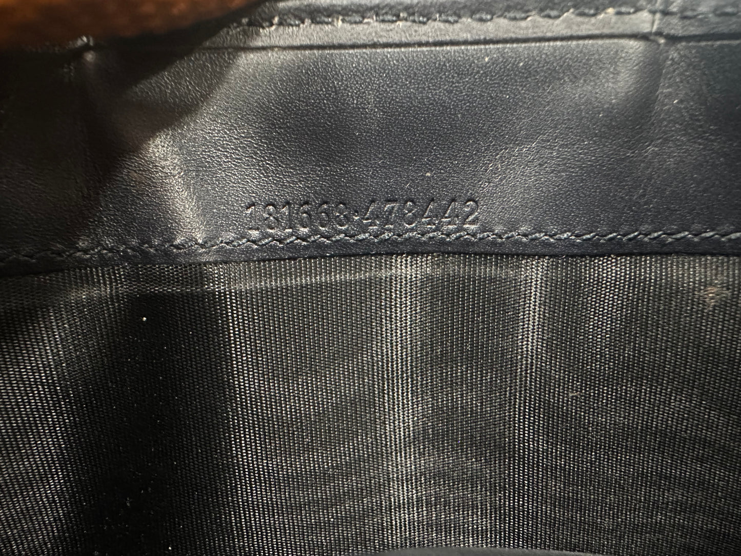 382787 - Gucci Wallet