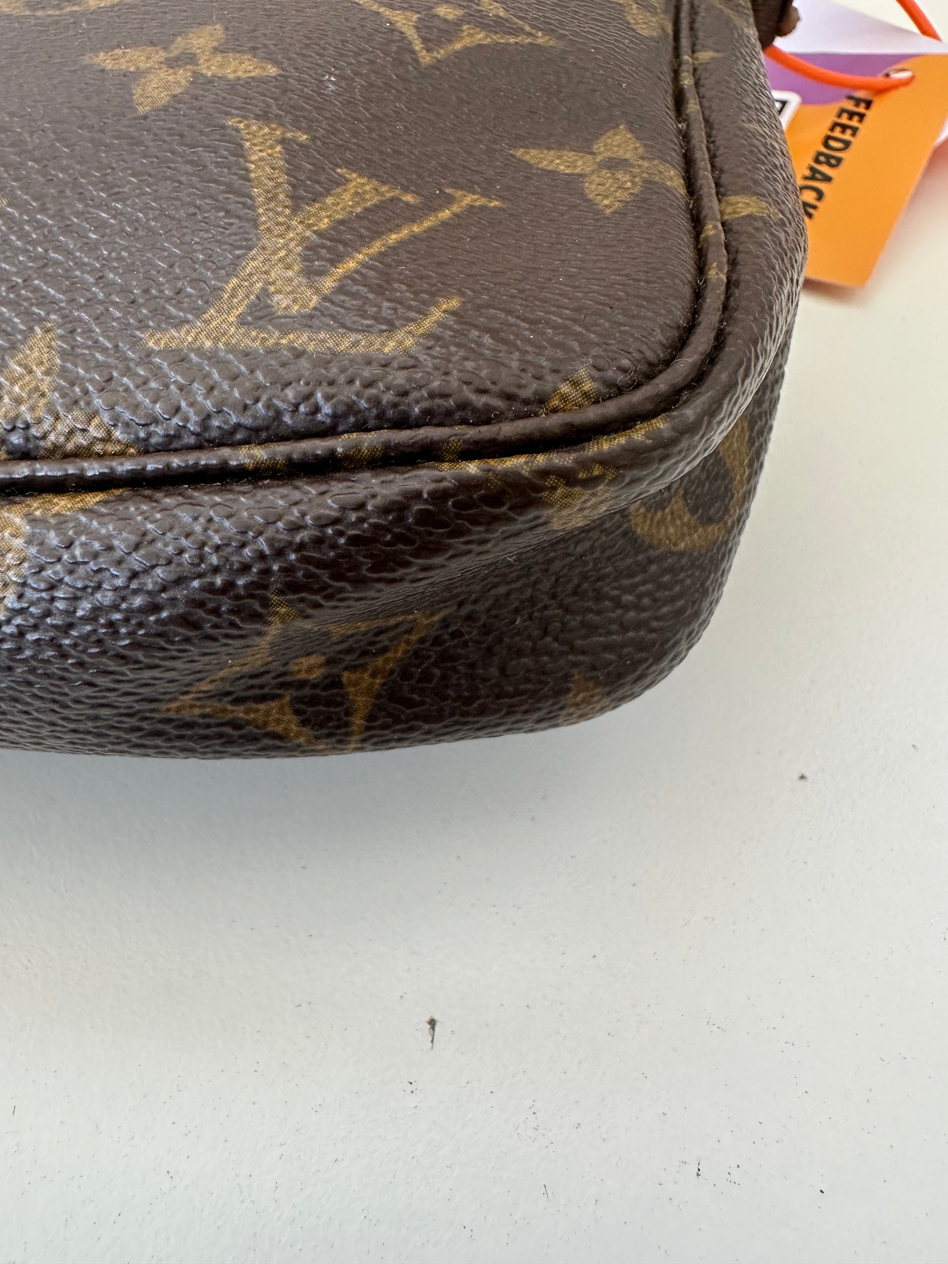 Louis Vuitton Pochette