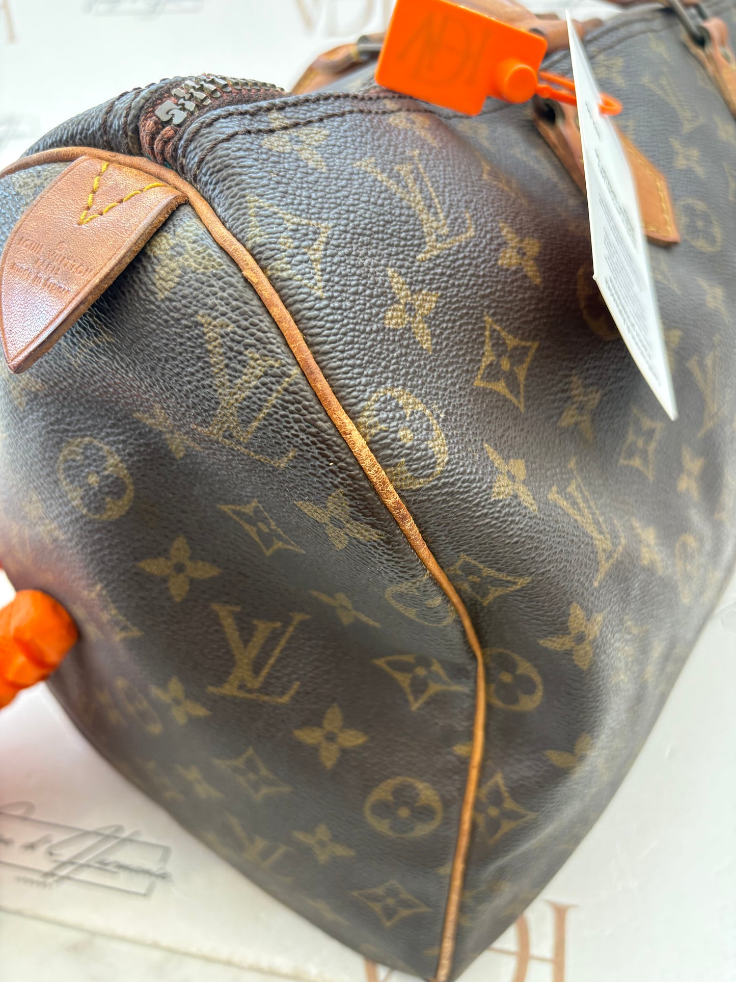 018997 - Louis Vuitton Speedy 40