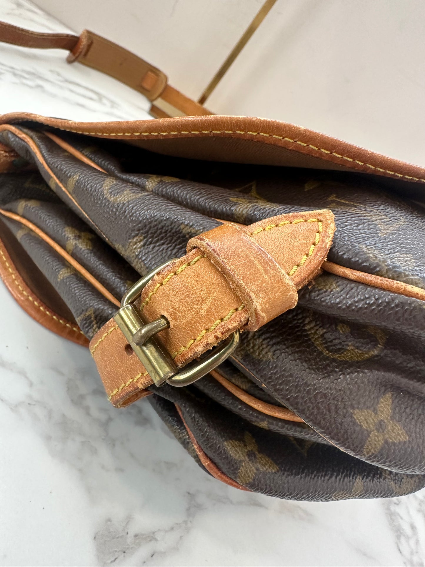 Louis Vuitton Saumur 30