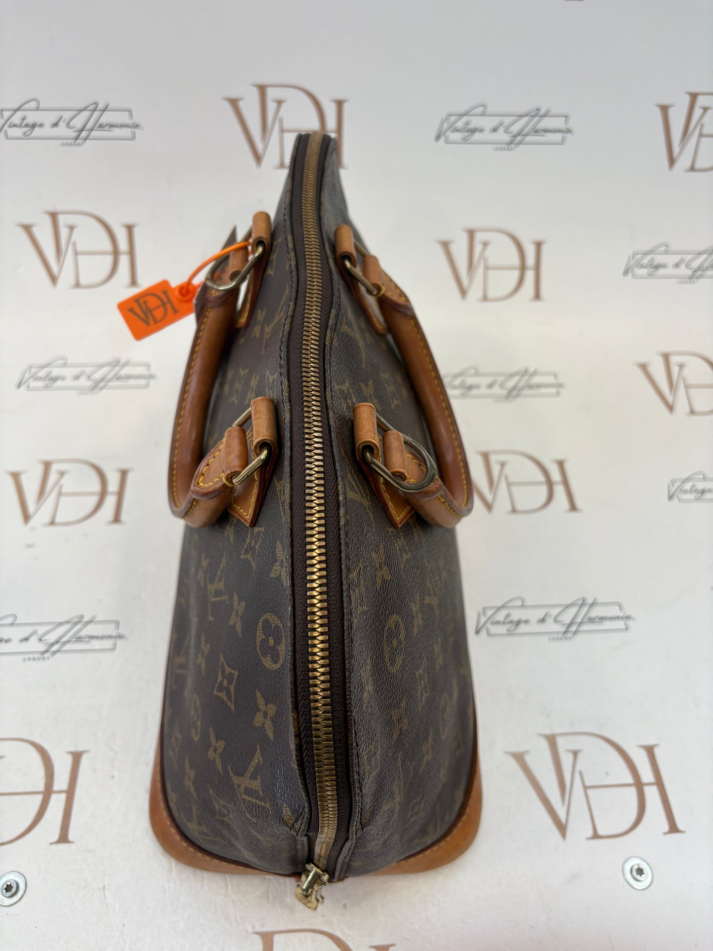 018823 - Louis Vuitton Alma