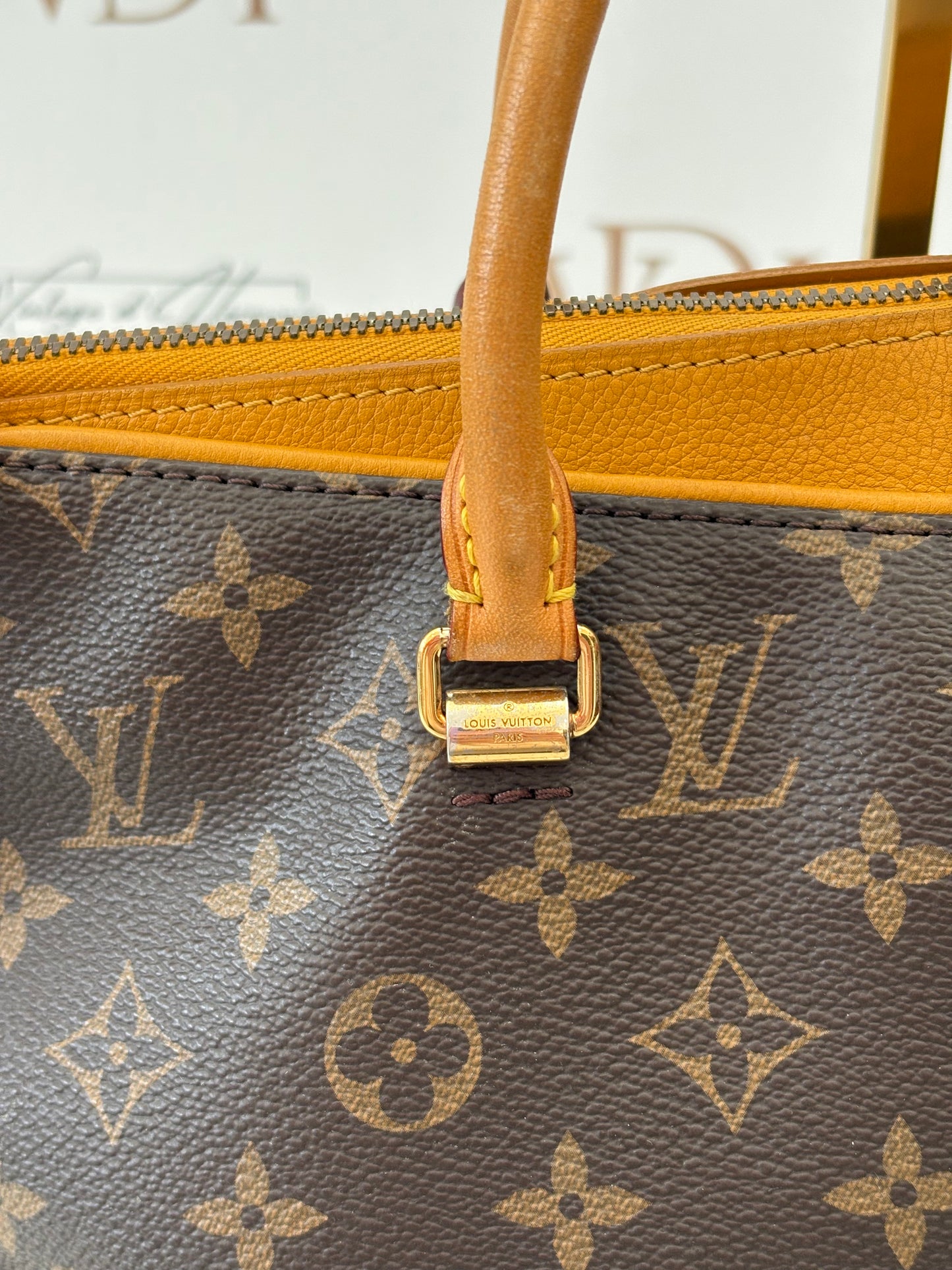 384141 - Louis Vuitton Pallas