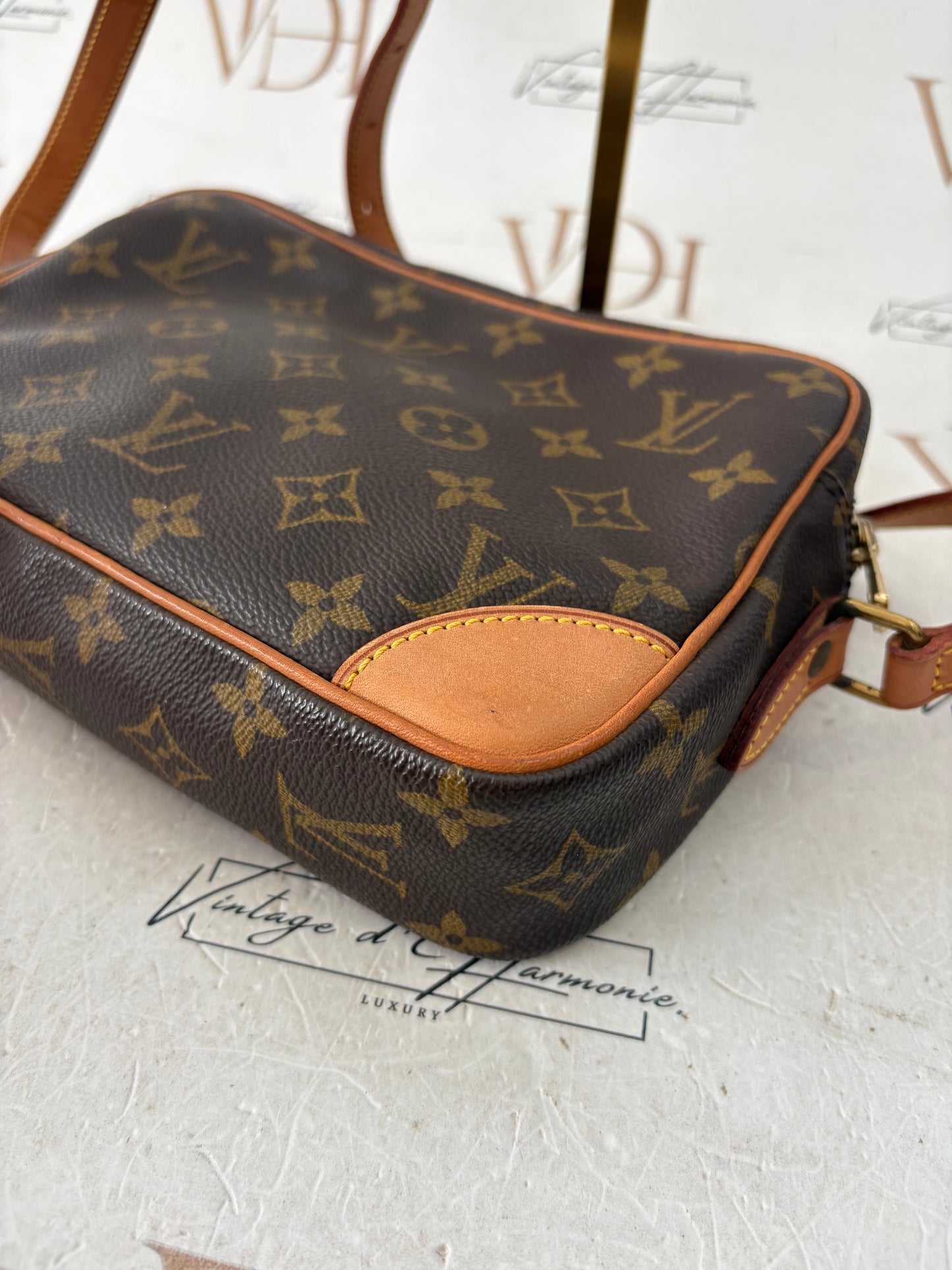 018267 - Louis Vuitton Trocadero 24