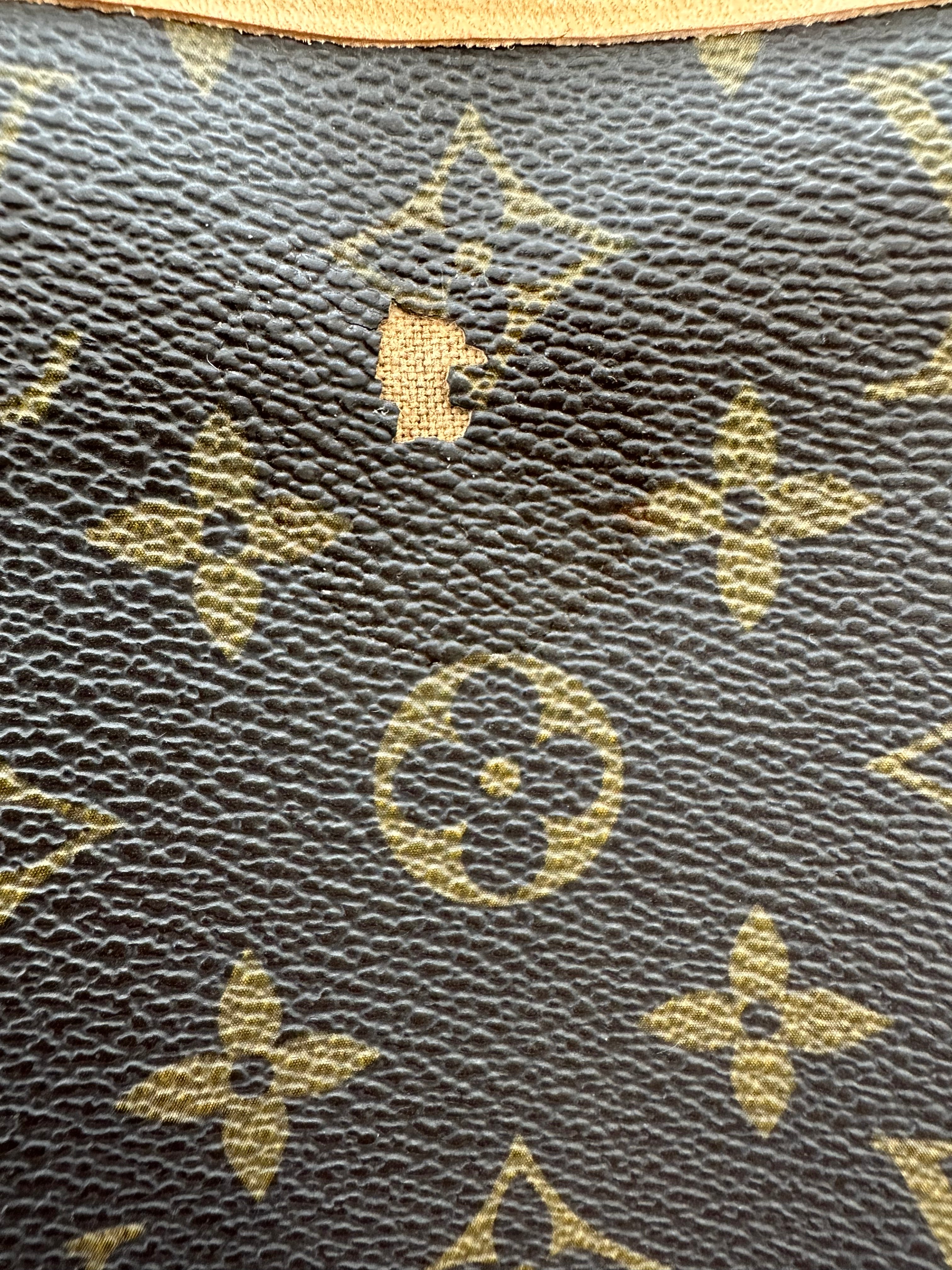 Louis Vuitton Neverfull MM