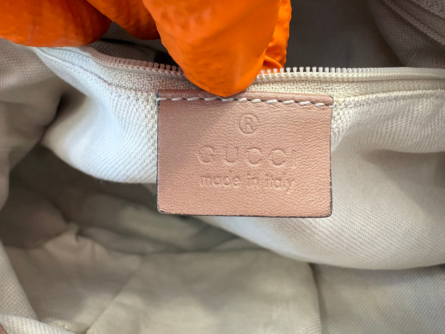 383282 - Gucci Sukey
