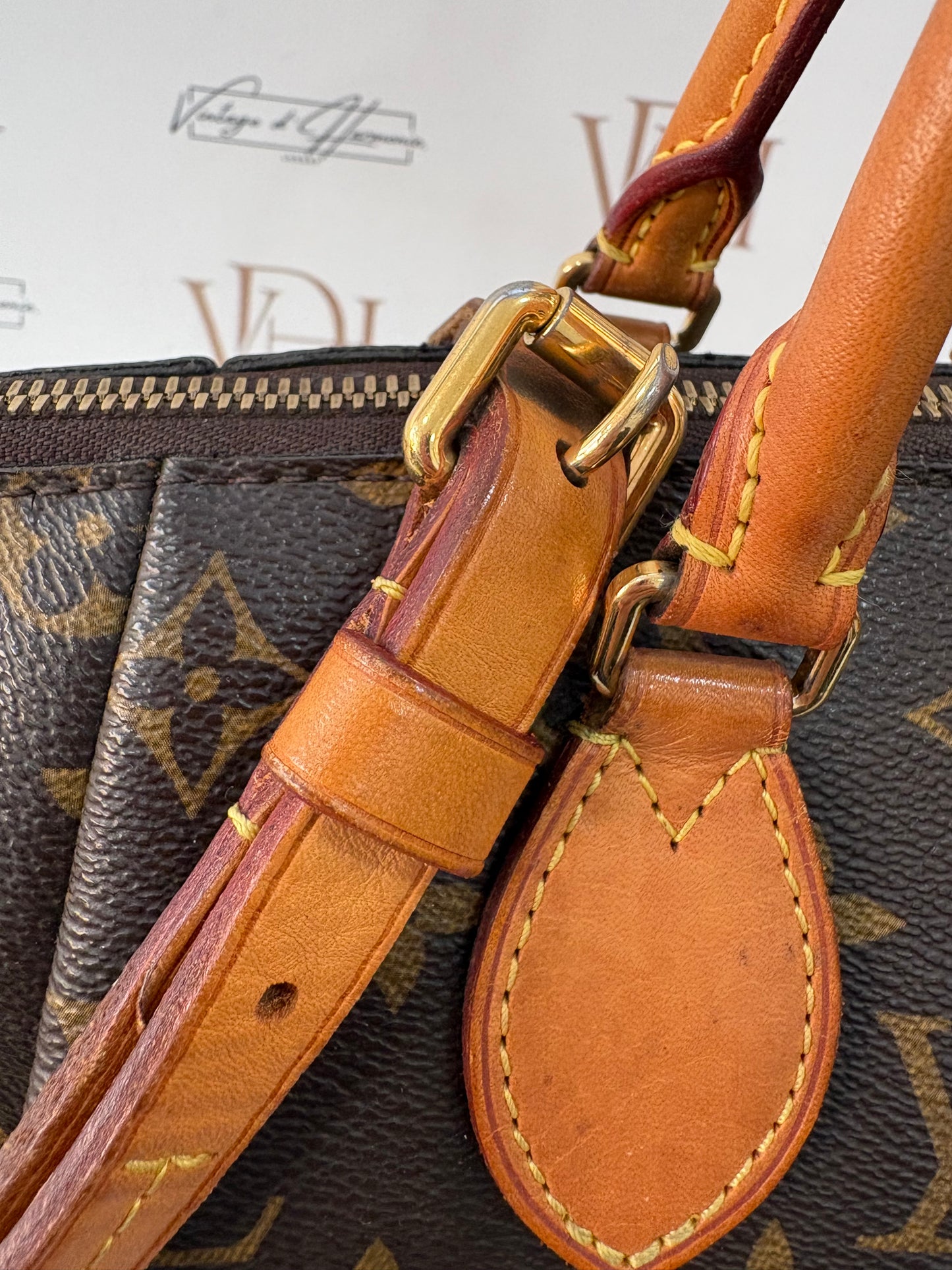 382975 - Louis Vuitton Turenne