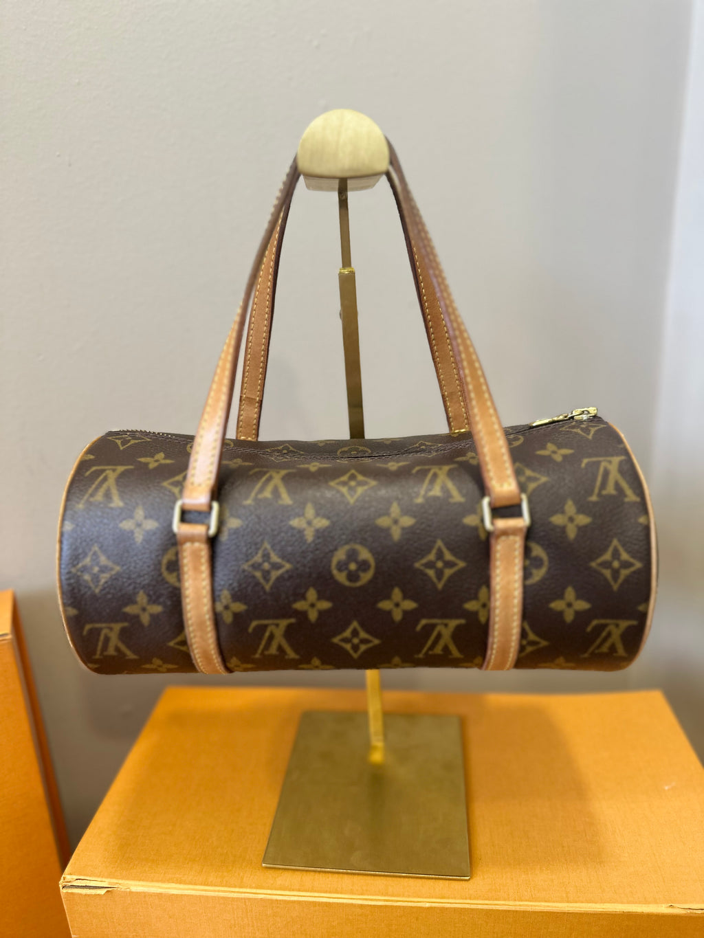 Louis Vuitton Papillon 26