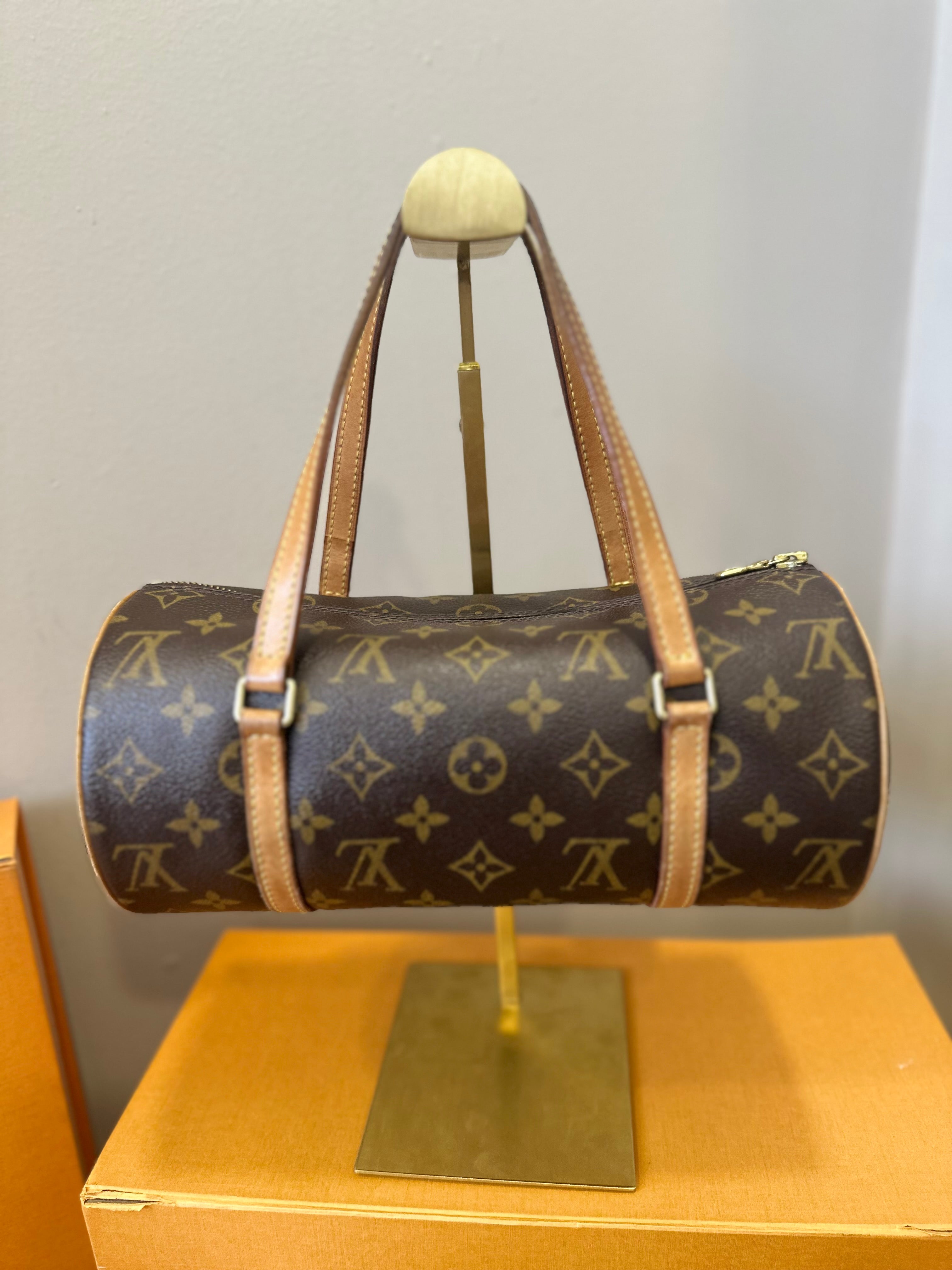 Louis Vuitton Papillon 26