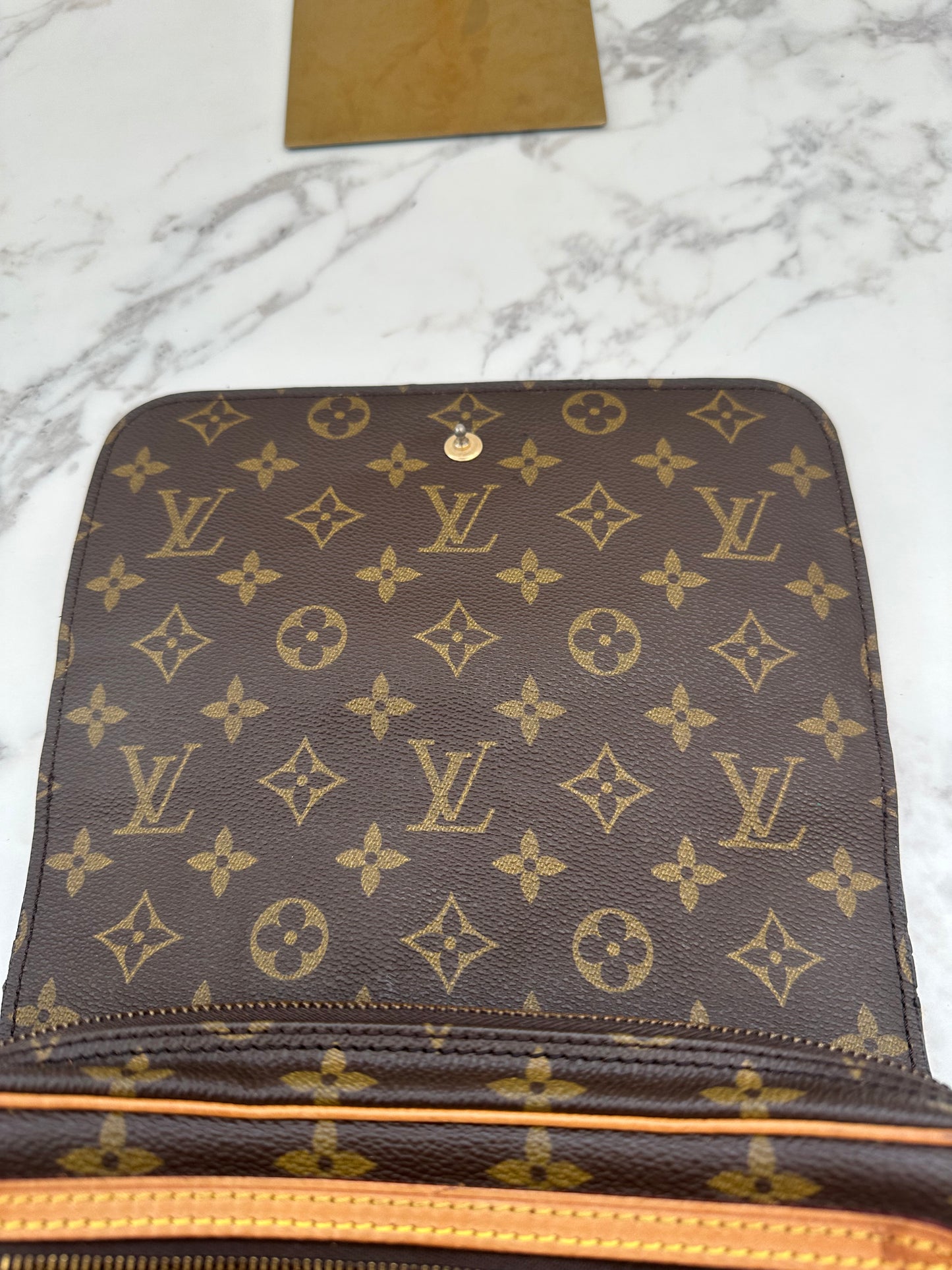 Louis Vuitton Saint German 24