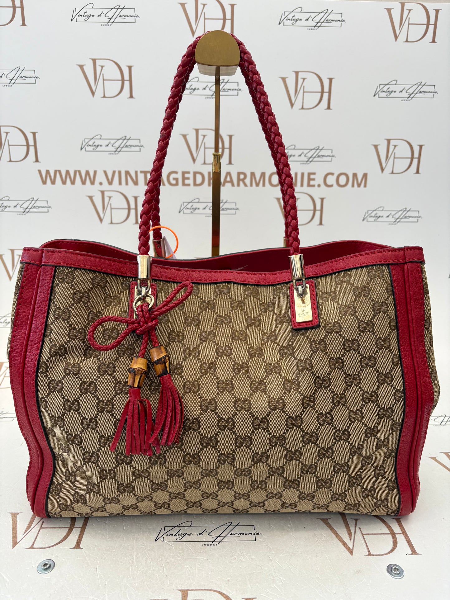 383624 - Gucci Bella