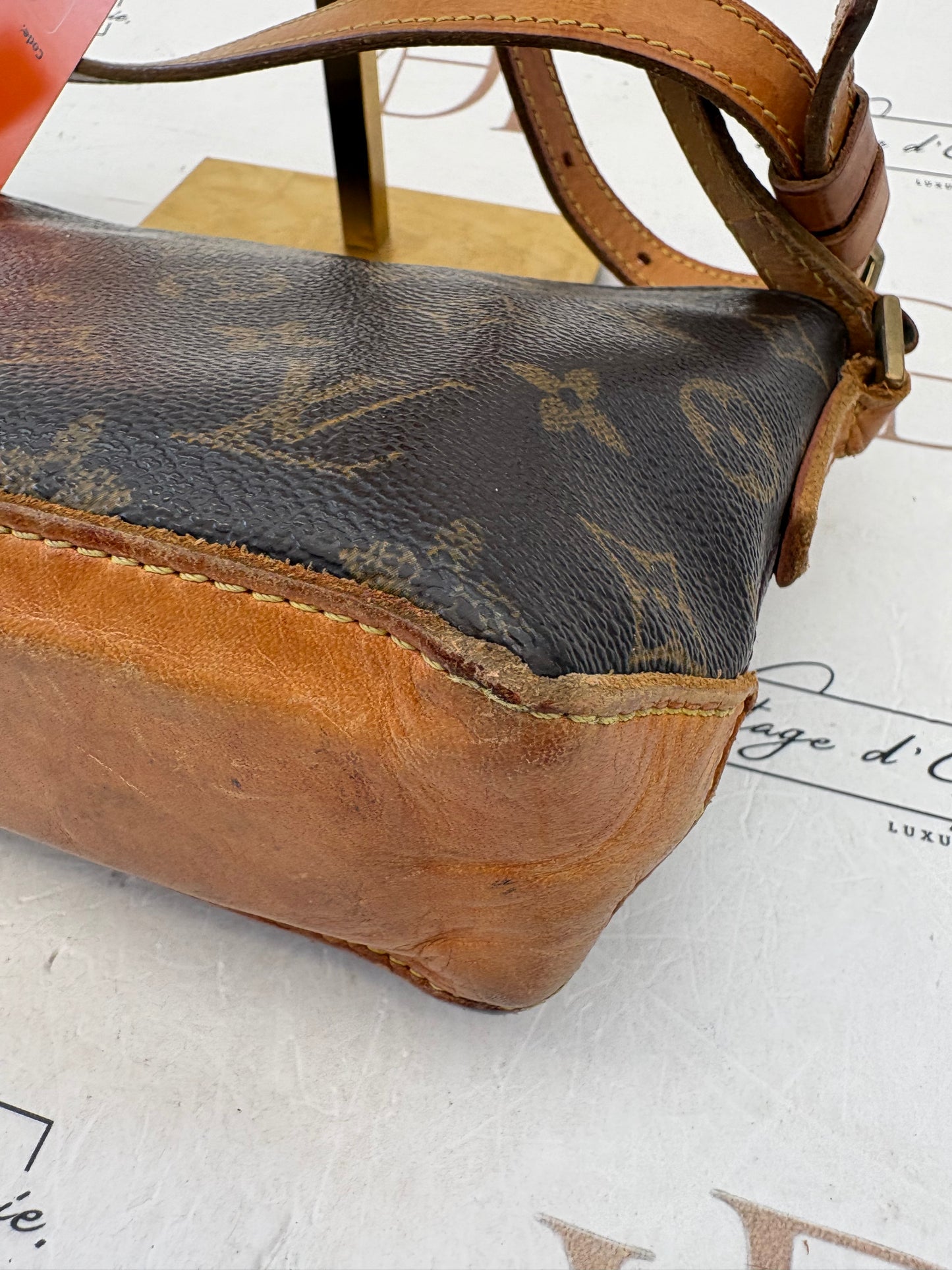 017707 - Louis Vuitton Troteur