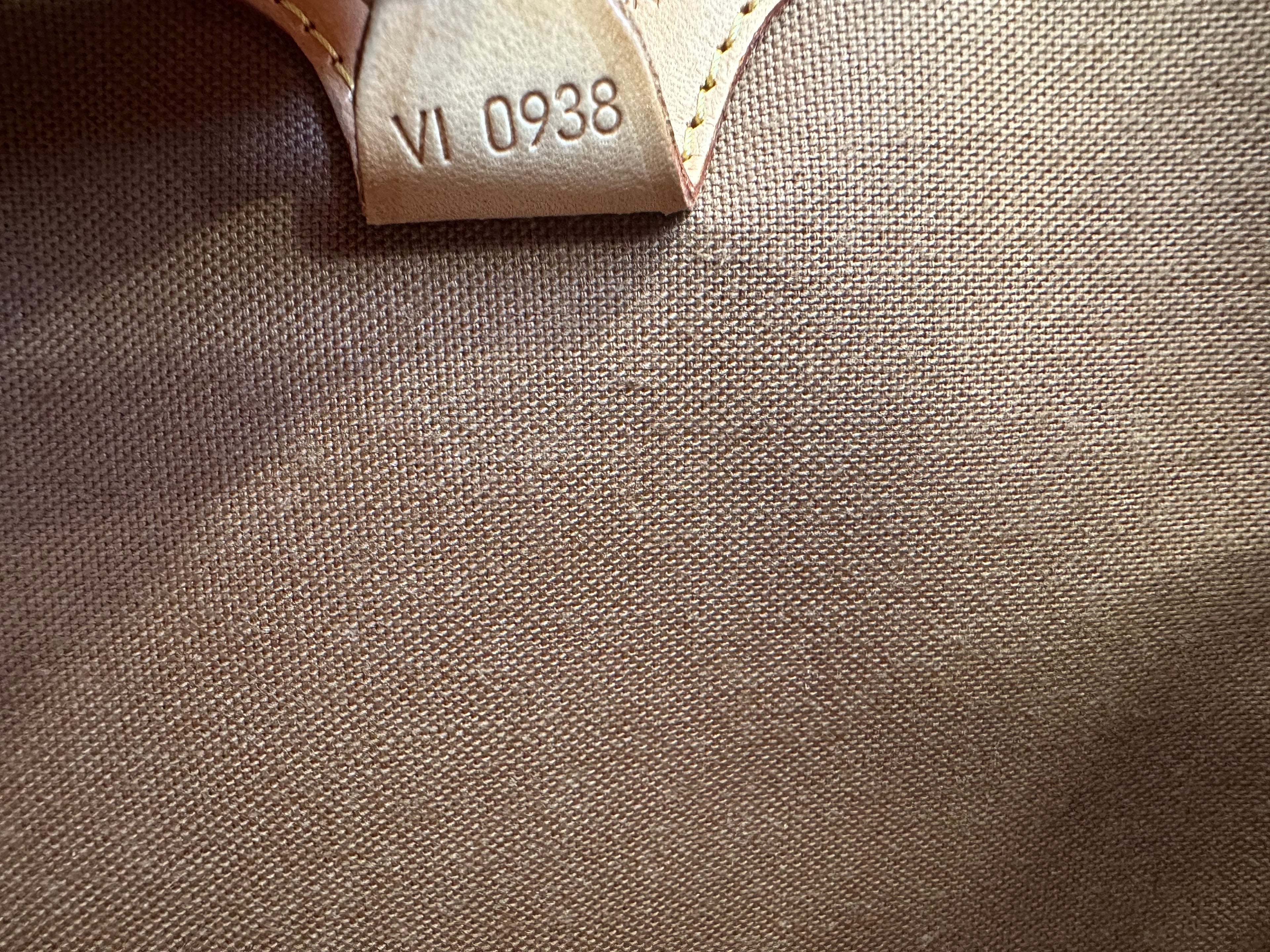 Louis Vuitton Ellipse Shop